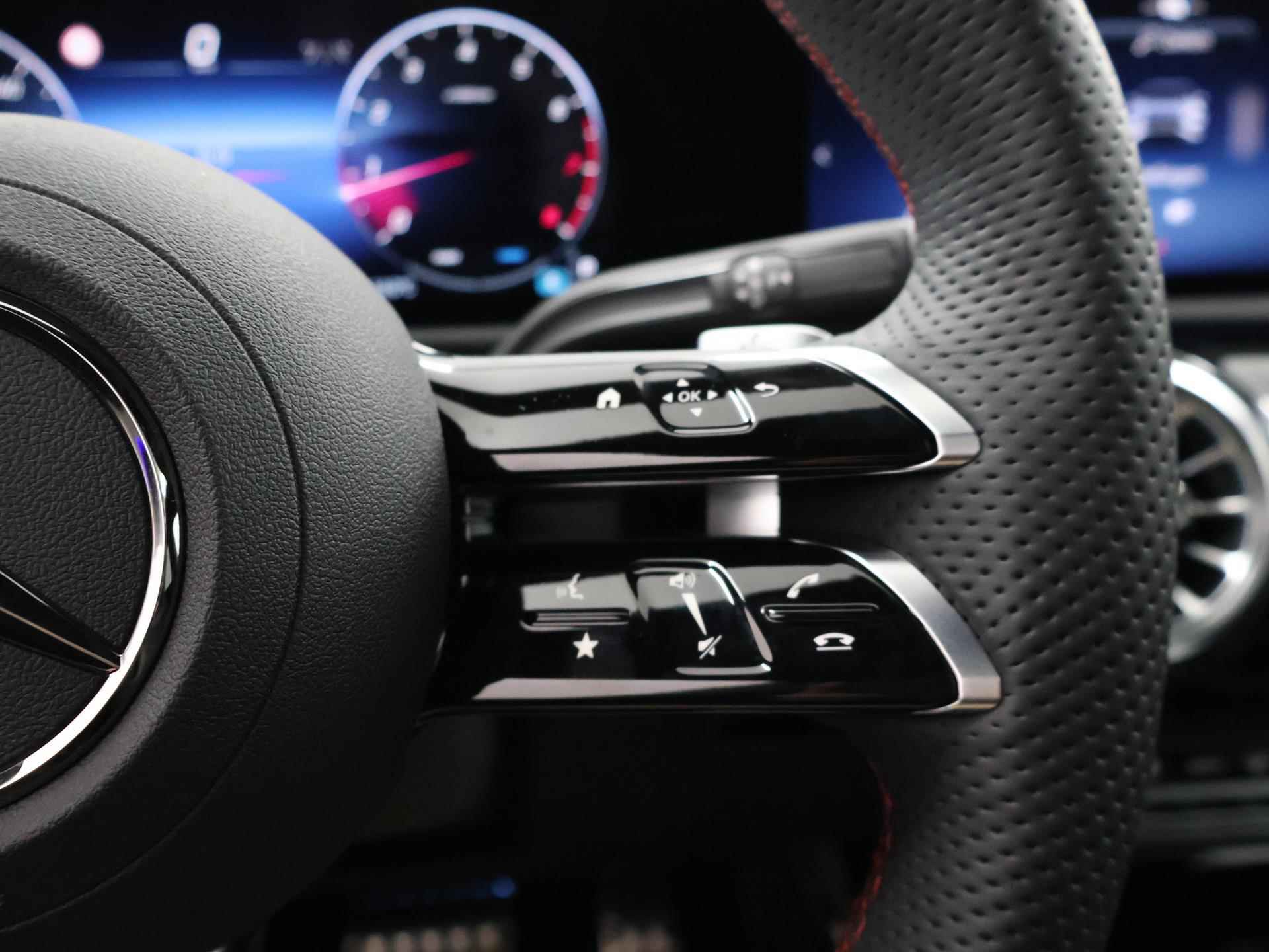 Mercedes-Benz CLA-klasse Shooting Brake 180 | AMG Line | Nightpakket | Panorama-schuifdak | 19" AMG-velgen | Keyless GO | Achteruitrijcamera | Stoelverwarming | - 32/43