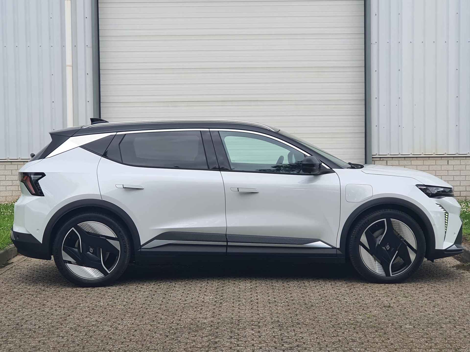 Renault Scenic E-Tech EV87 long range iconic ***NU TE ZIEN IN ONZE SHOWROOM***PLAN UW PROEFRIT*** - 31/56