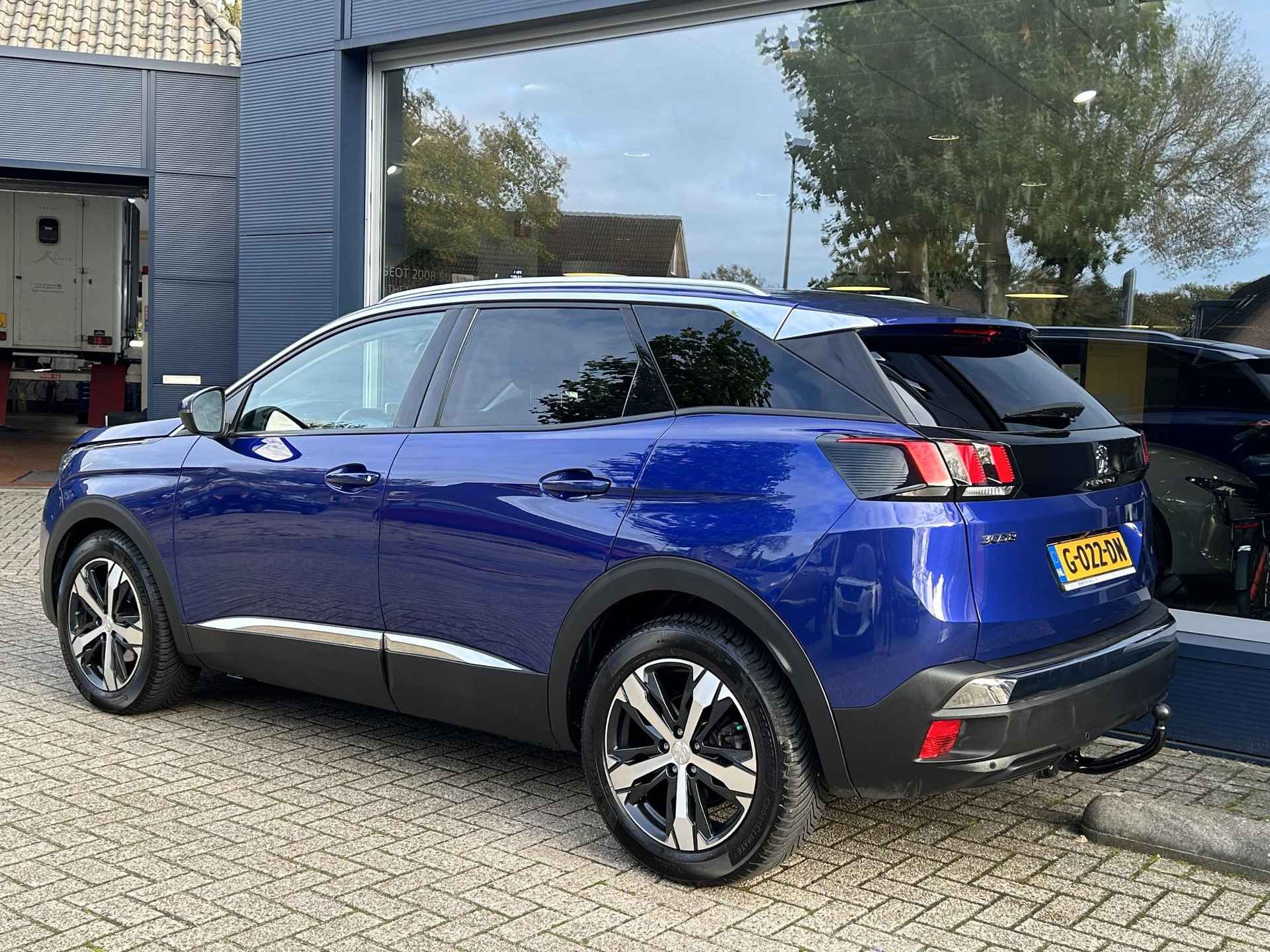 Peugeot 3008 1.2 Turbo 130 PK Allure GT-Line | Automaat | Zeer Complete Uitvoering | Panorama Schuif-/Kanteldak | Full LED Verlichting | Trekhaak 1150 KG | Keyless Entry | Stoelverwarming | Navigatie | Climate Control | Cruise Control | Camera | Grip Control | - 4/57