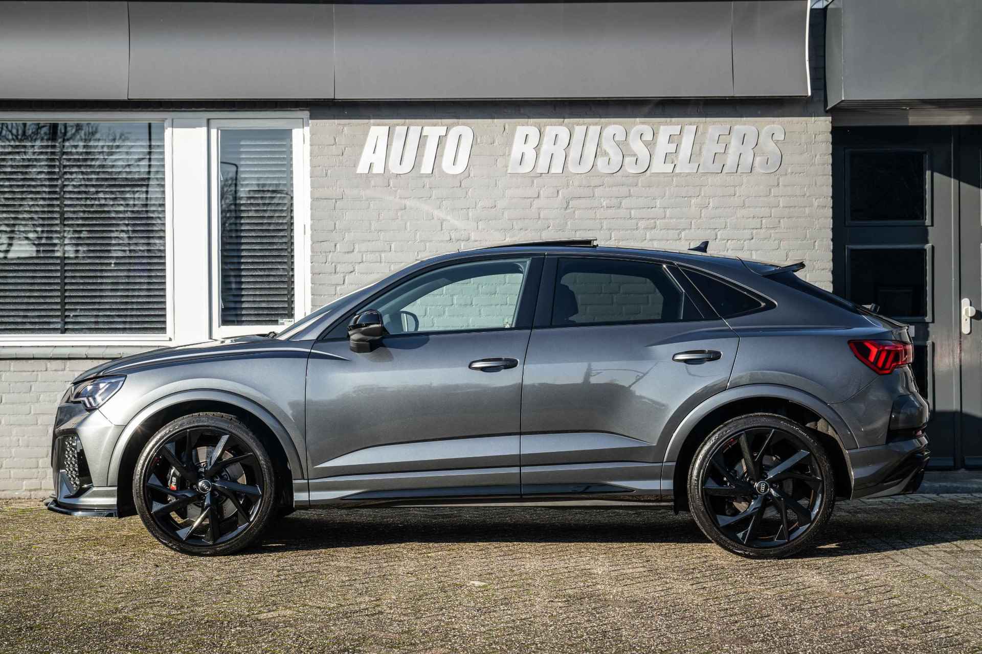 Audi RSQ3 Sportback TFSI RS Pano-Dealer OH-Zeer compleet - 3/46