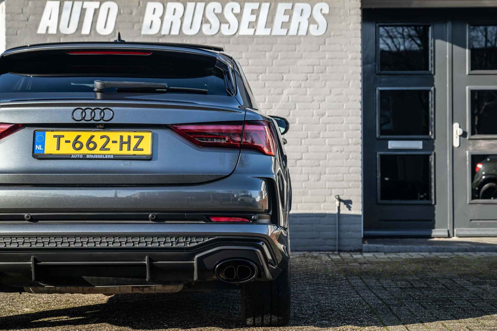 Audi RSQ3 Sportback TFSI RS Pano-Dealer OH-Zeer compleet - 38/46