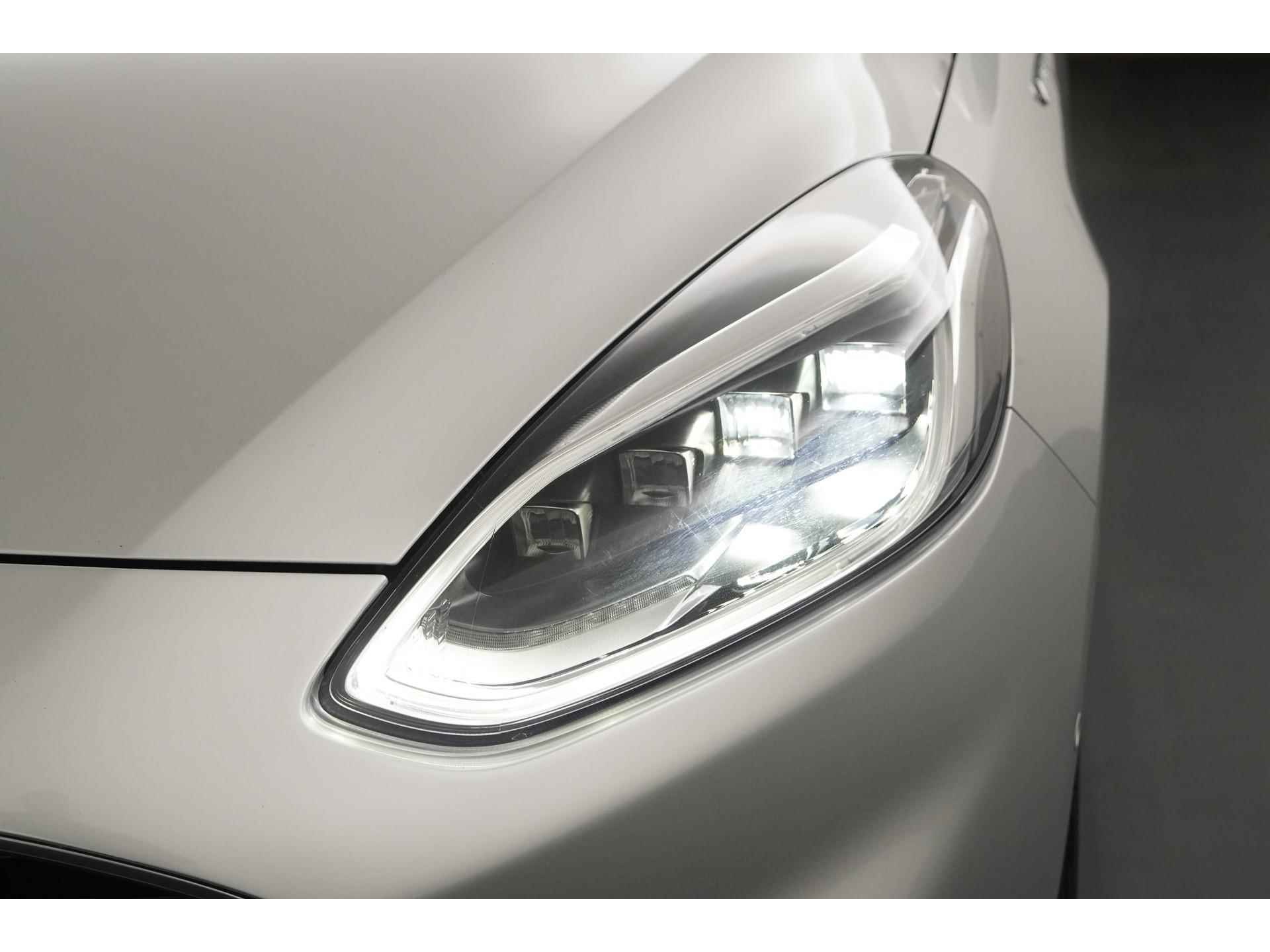 Ford Fiesta 1.0 EcoBoost Vignale Automaat | Panoramadak | Leder | Zondag Open! - 22/45