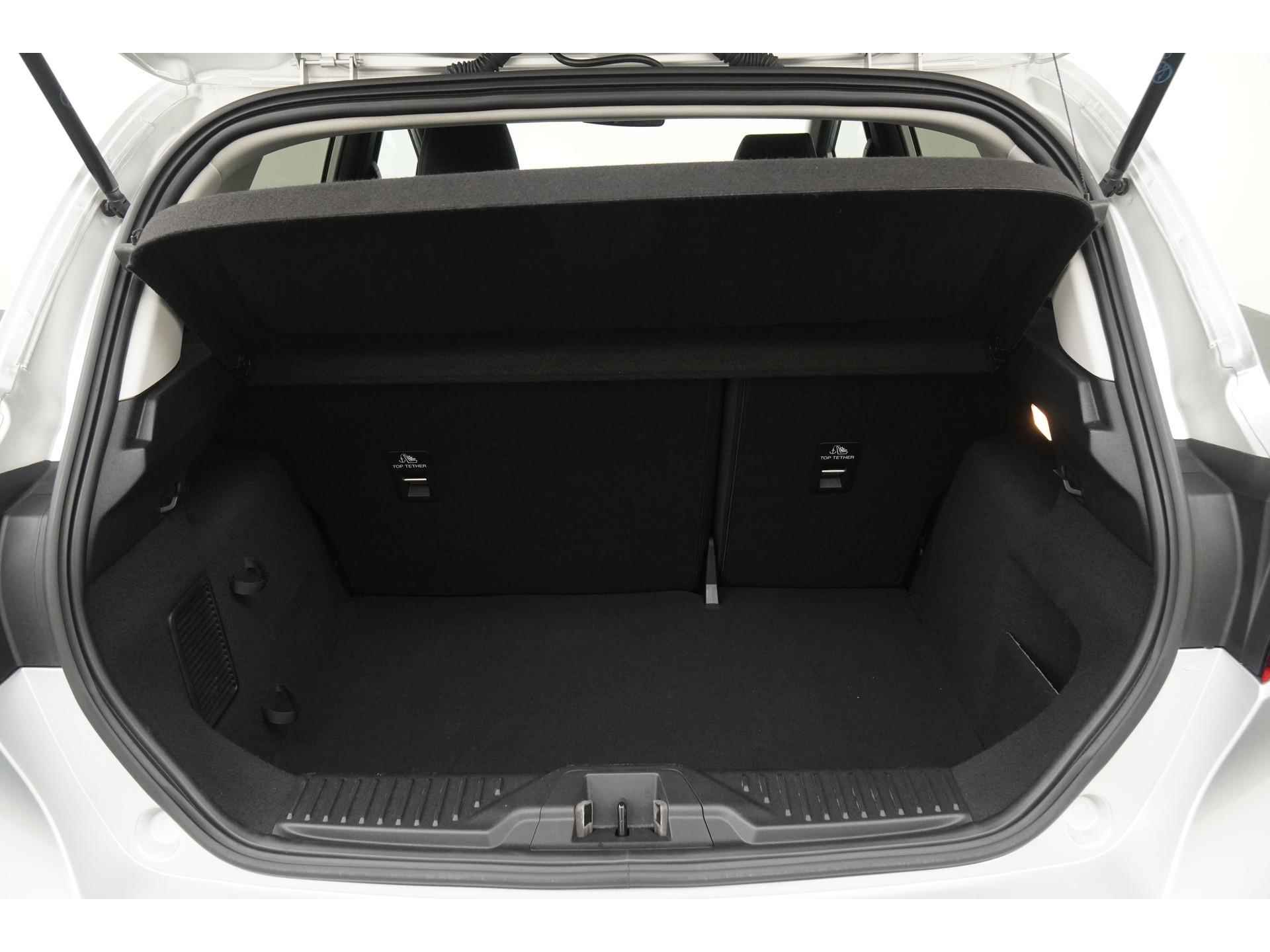 Ford Fiesta 1.0 EcoBoost Vignale Automaat | Panoramadak | Leder | Zondag Open! - 24/45