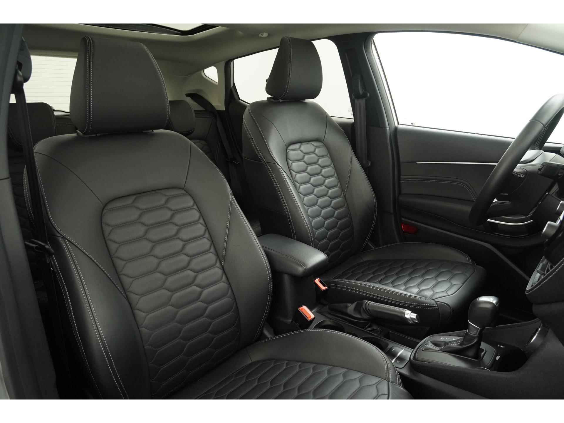 Ford Fiesta 1.0 EcoBoost Vignale Automaat | Panoramadak | Leder | Zondag Open! - 27/45