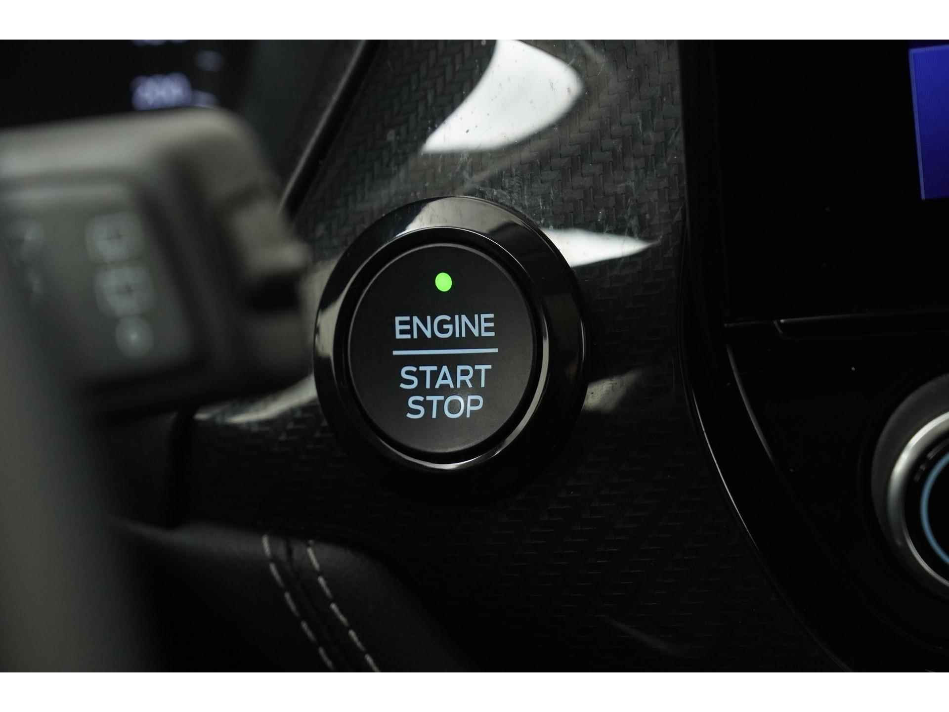 Ford Fiesta 1.0 EcoBoost Vignale Automaat | Panoramadak | Leder | Zondag Open! - 31/45