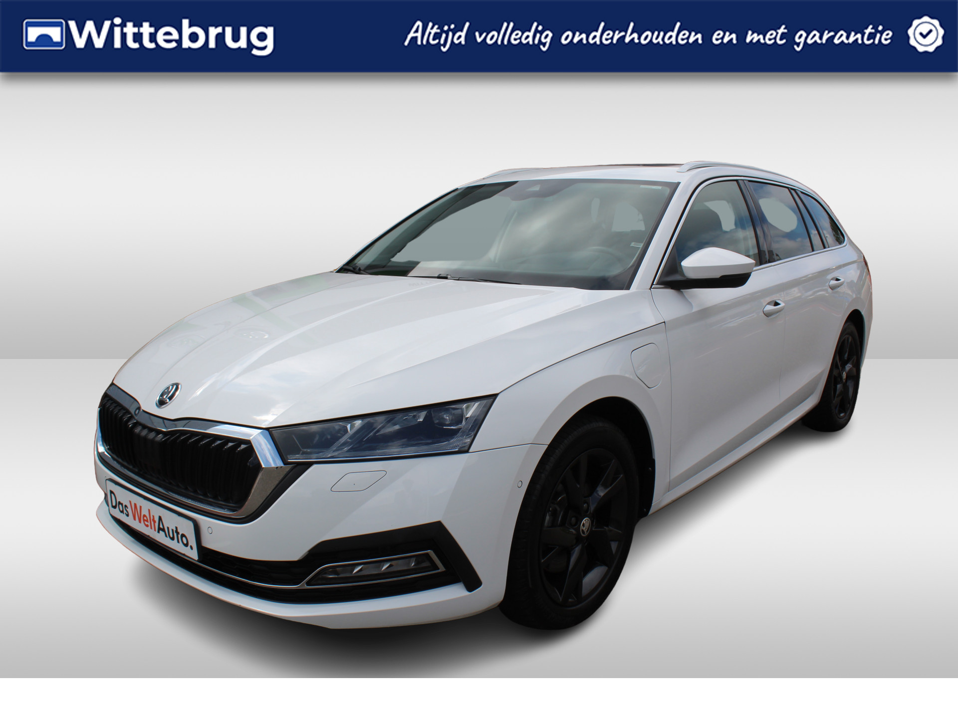 Škoda Octavia Combi 1.4 TSI iV PHEV 204PK Style / Panoramadak / 18" LMV / LED Matrix / Memory Seats / Digitale Cockpit / Stuur en Stoelverwarming V+A / Standkachel / Navi / Camera / Keyless / Head-Up Display