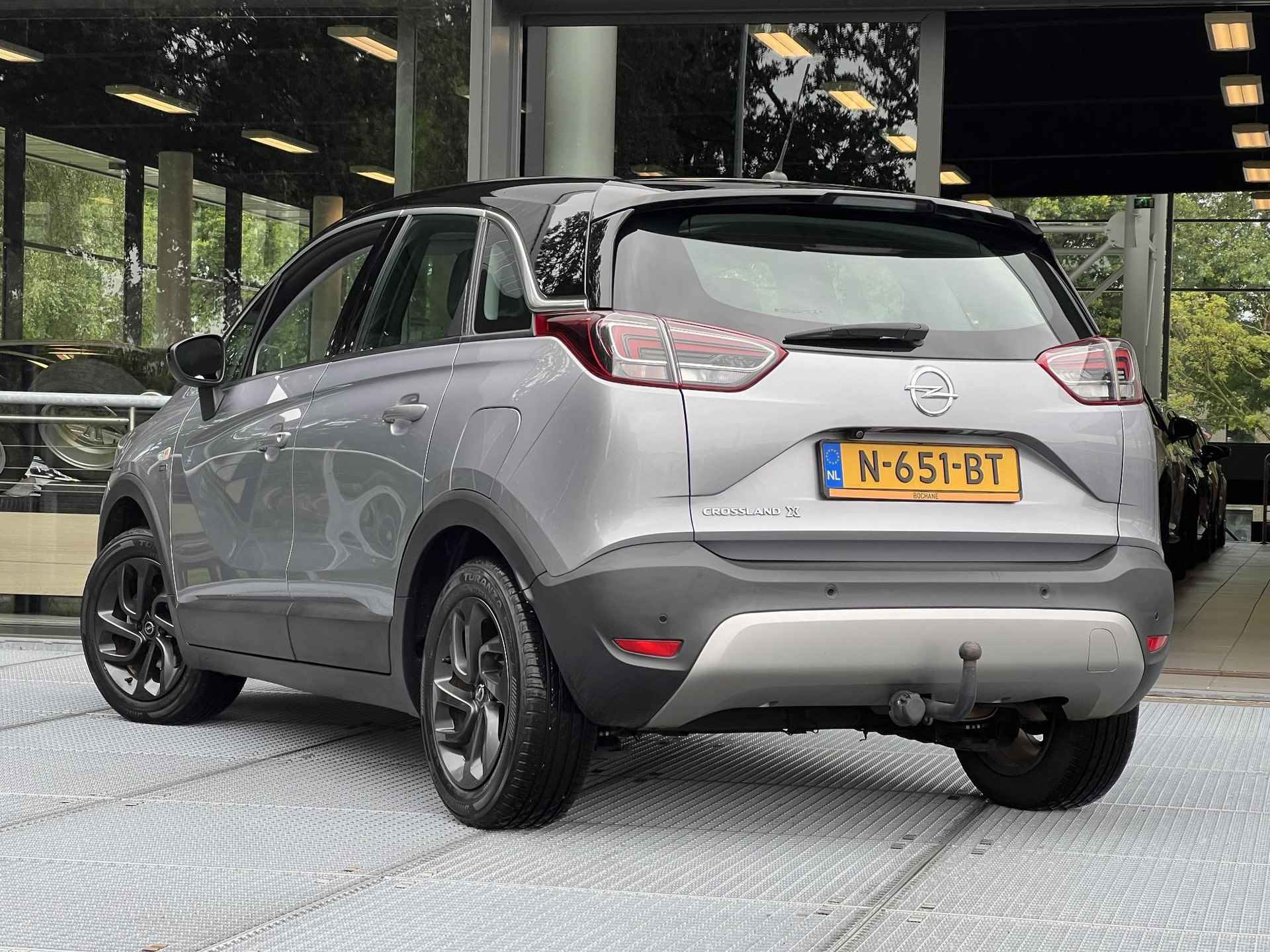 Opel Crossland X 1.2 Edition 2020 | Achteruitrijcamera | Trekhaak | Navigatie Carplay/Android | Parkeersensoren | - 4/27