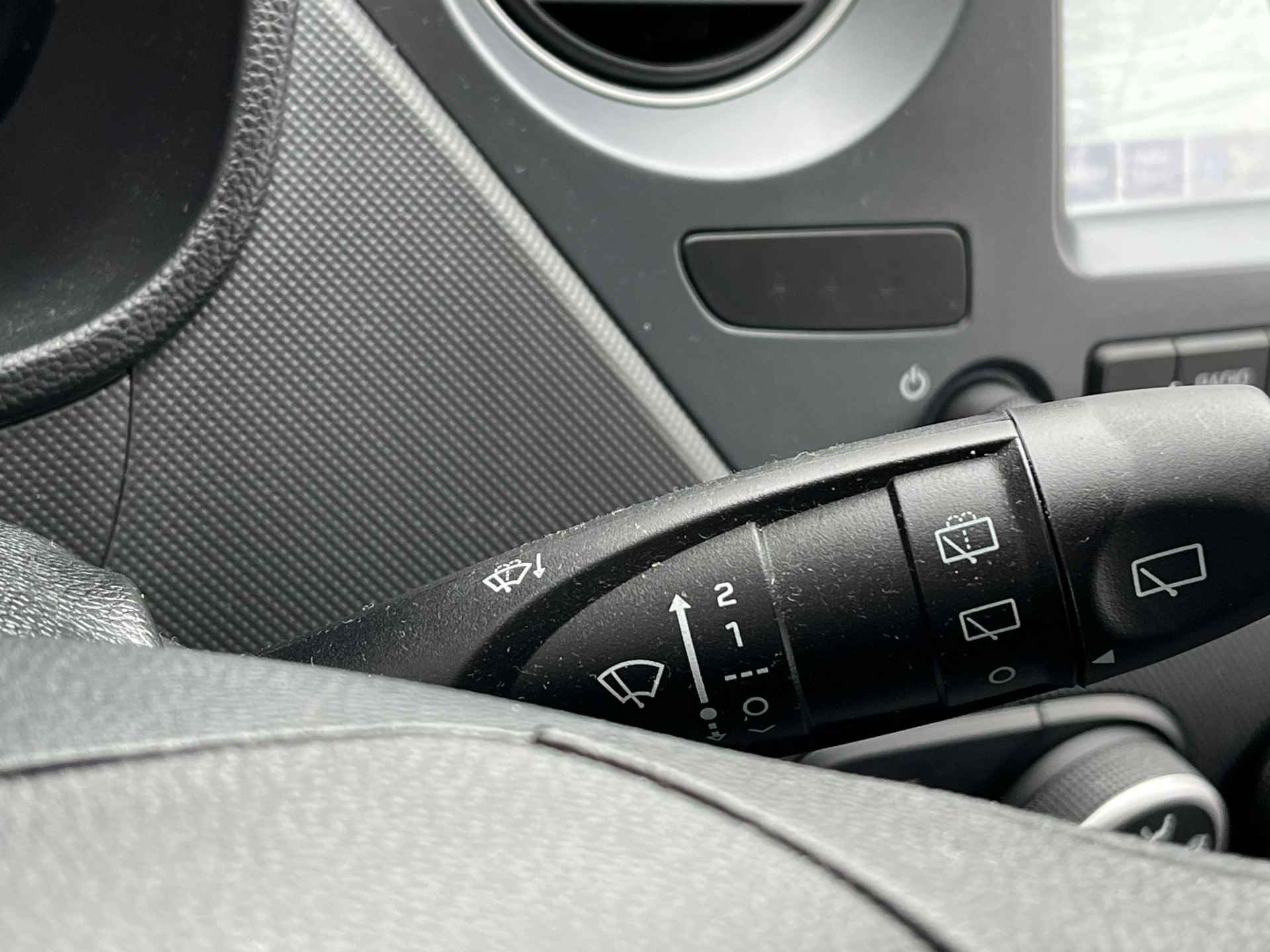 Hyundai i10 1.0i Comfort Smart Pack CRUISE CONTROL | AIRCO | NAVIGATIE MET RADIO/USB | ZUINIGE AUTO! - 20/32