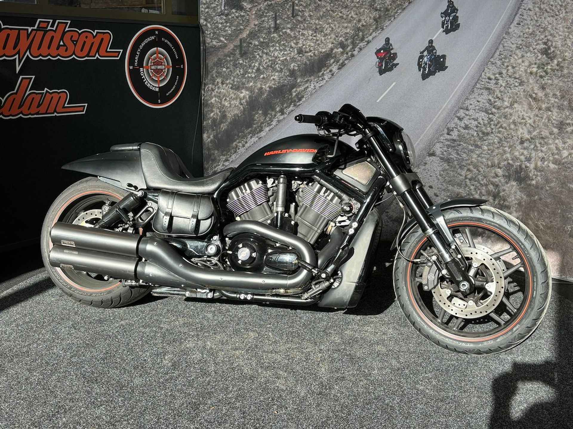 Harley-Davidson VRSCDX Night Rod Special - 1/9