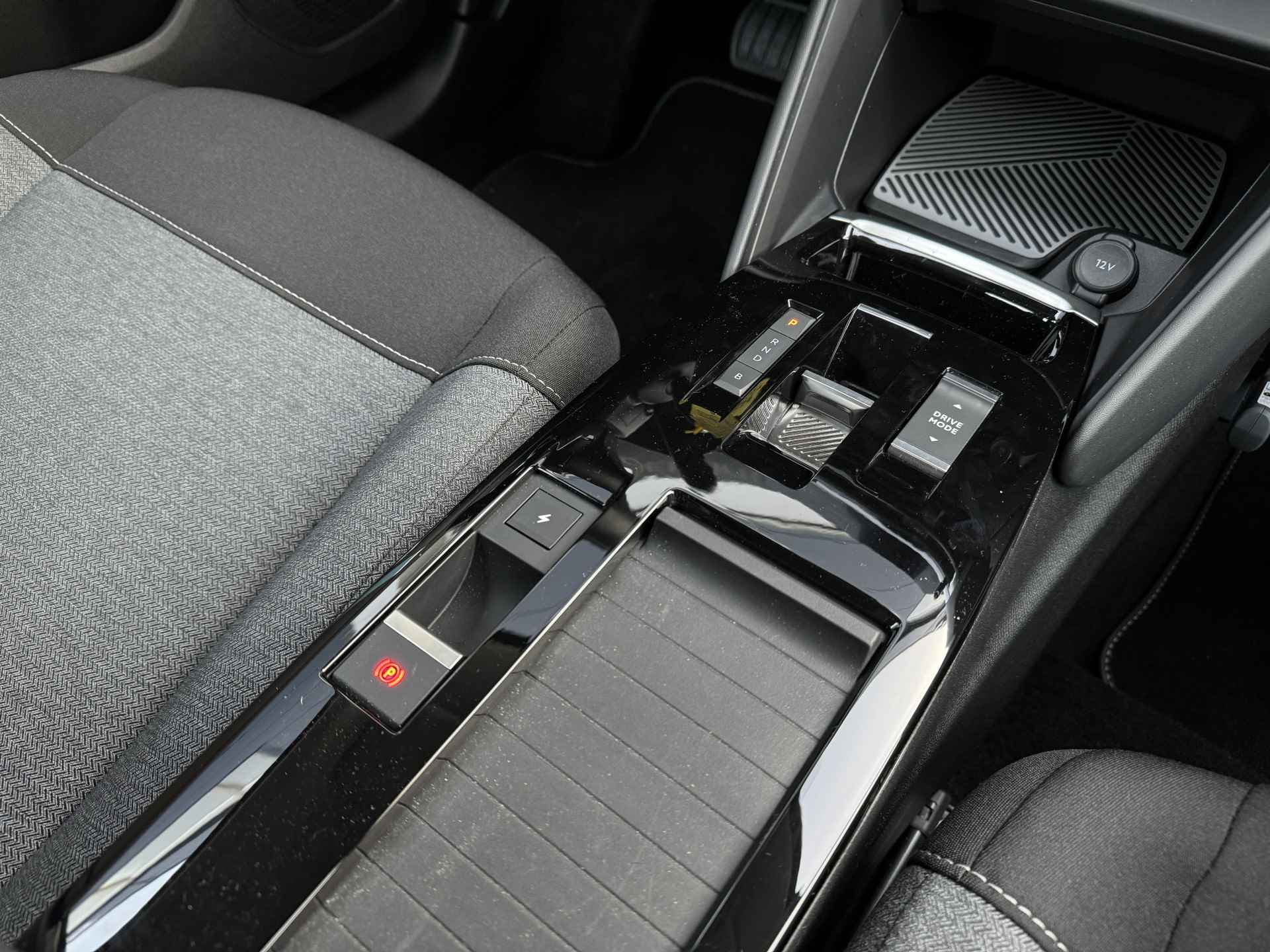 Citroën Ë-C4 Feel 50 kWh | Cruise Control | Sensoren achter | Climate | Carplay - 17/30