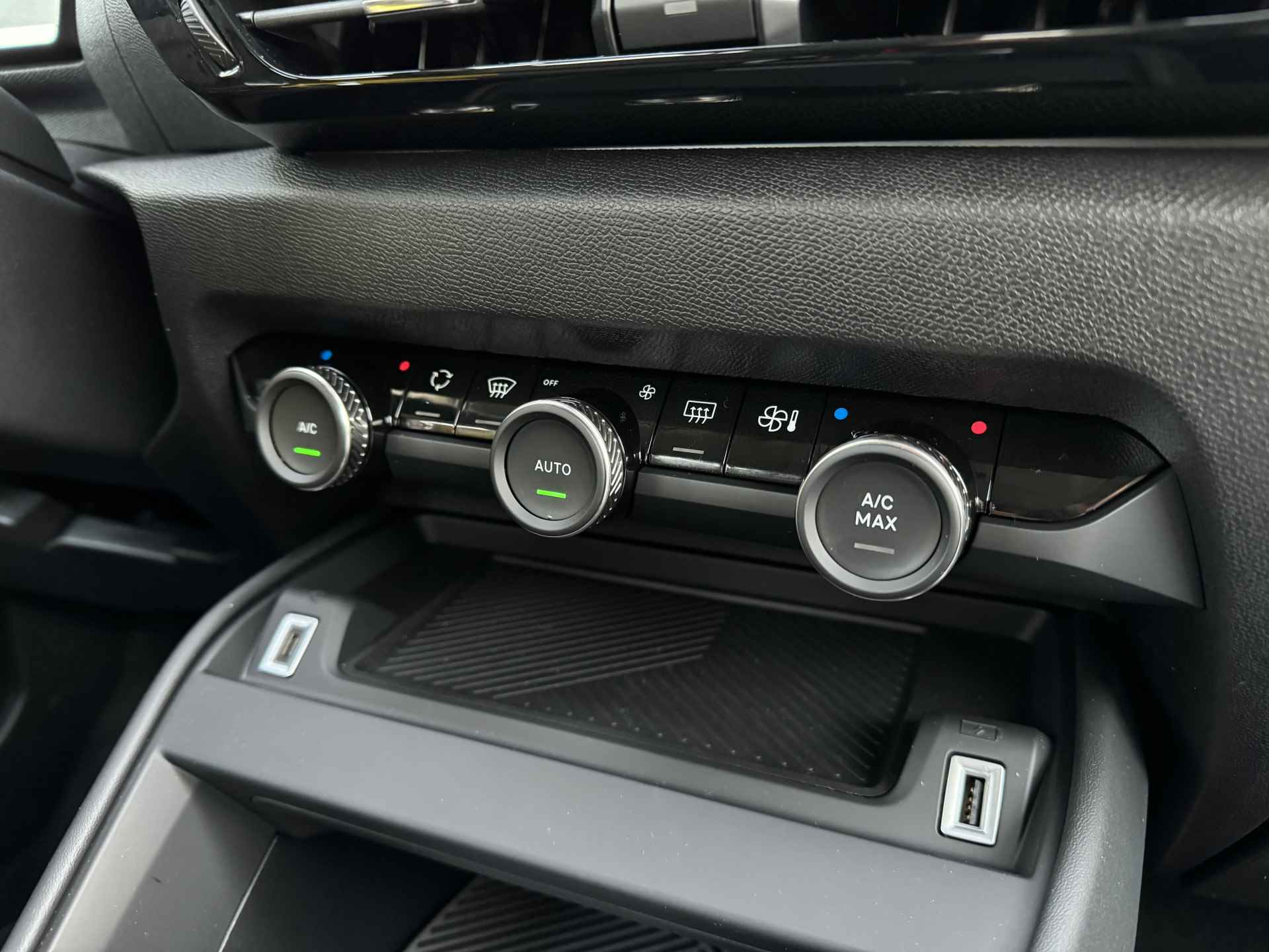 Citroën Ë-C4 Feel 50 kWh | Cruise Control | Sensoren achter | Climate | Carplay - 19/30