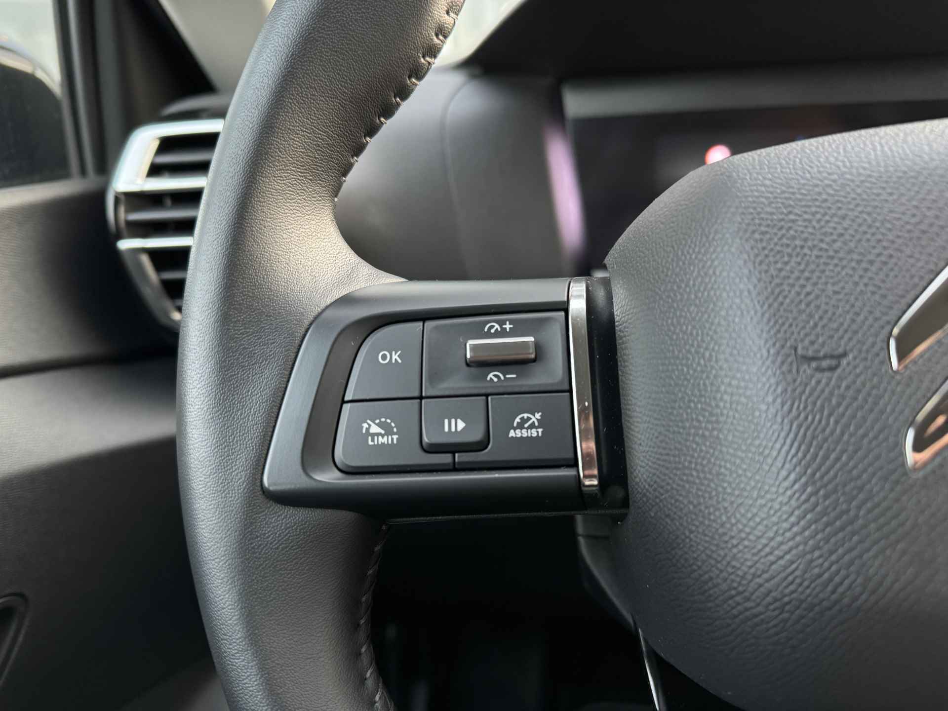 Citroën Ë-C4 Feel 50 kWh | Cruise Control | Sensoren achter | Climate | Carplay - 28/30