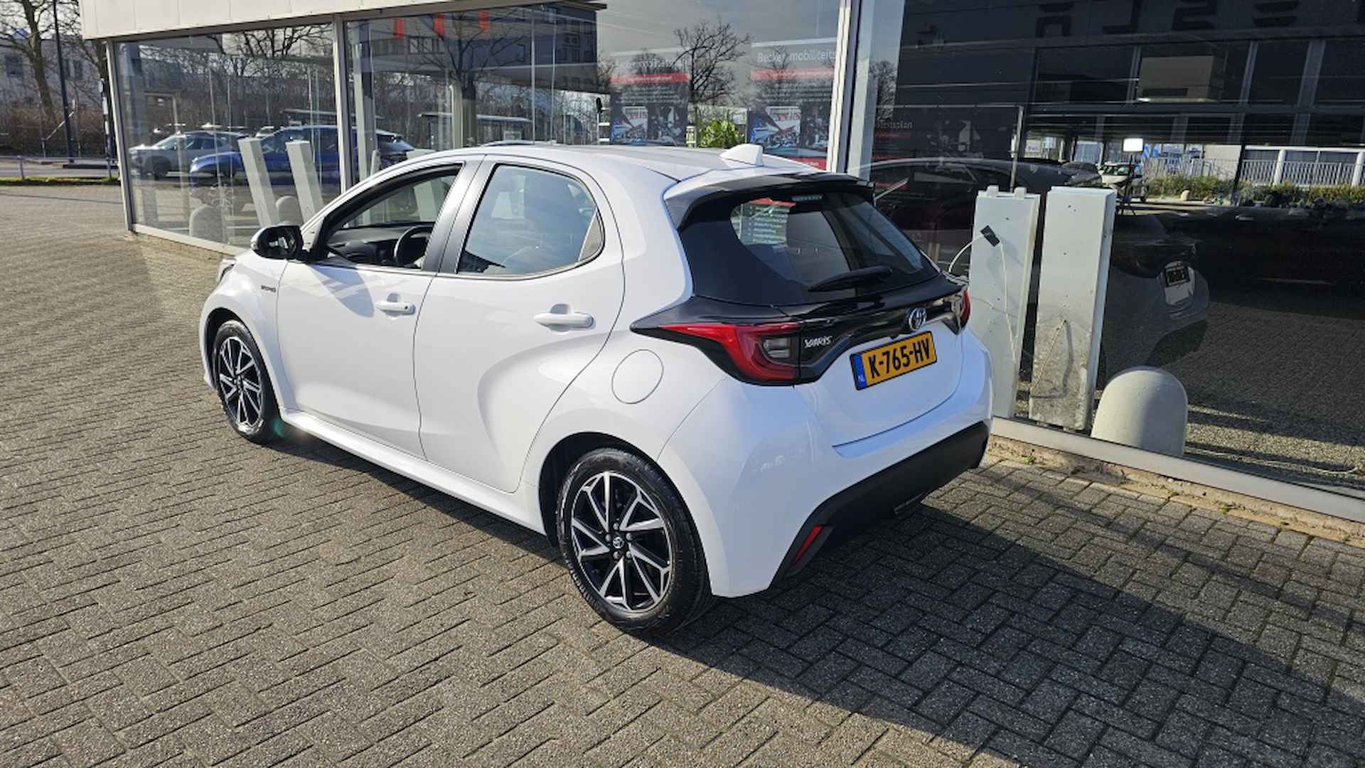 Toyota Yaris 1.5 Hybride Dynamic NLauto | dealeronderhouden | All-in - 4/23