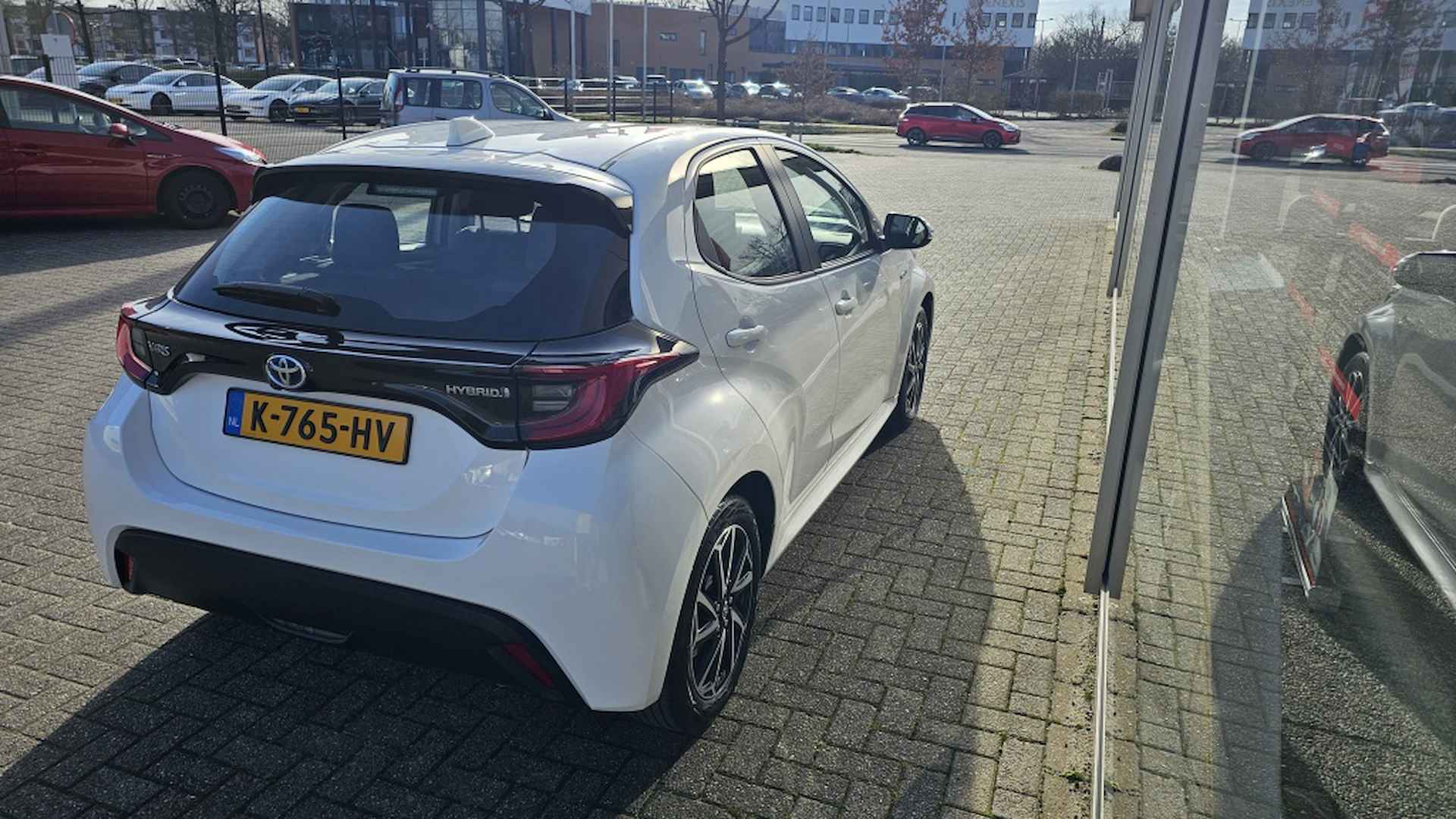 Toyota Yaris 1.5 Hybride Dynamic NLauto | dealeronderhouden | All-in - 6/23