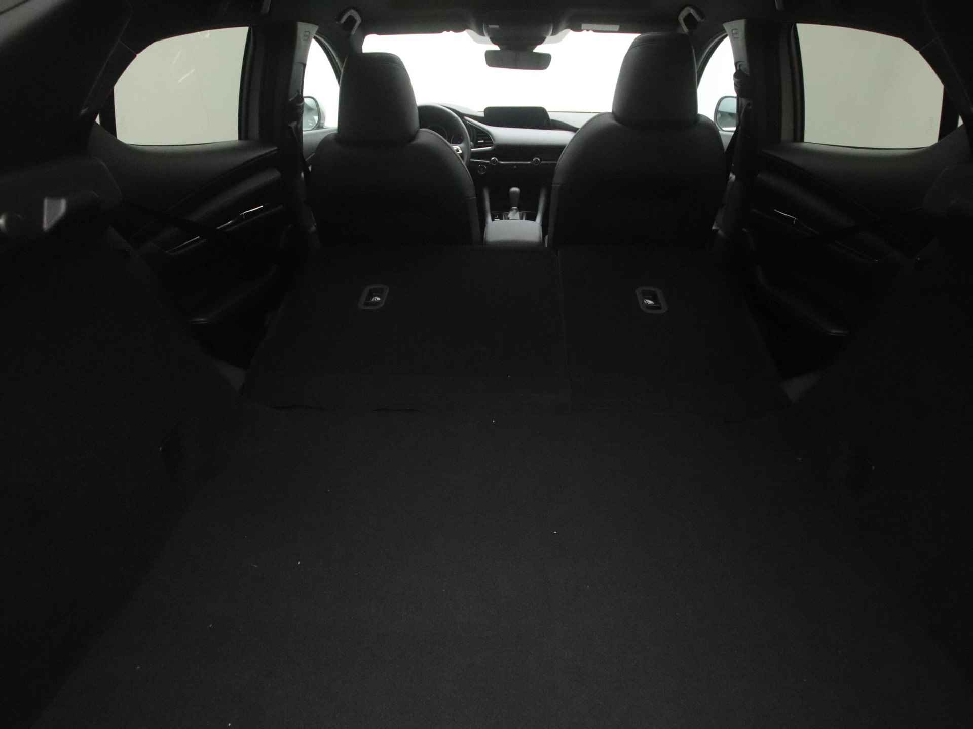 Mazda 3 2.0 e-SkyActiv-X Luxury i-Activesense automaat met Sunroof en aero pack | demo voordeel - 20/48