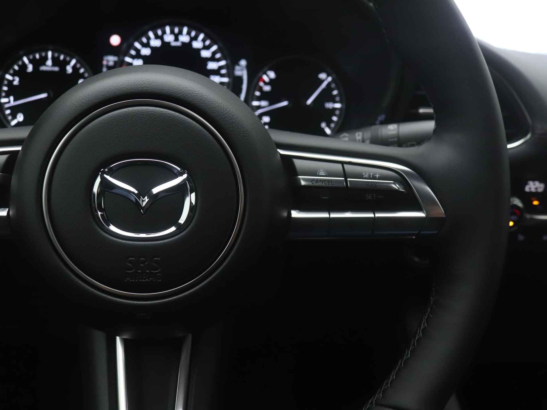 Mazda 3 2.0 e-SkyActiv-X Luxury i-Activesense automaat met Sunroof en aero pack | demo voordeel - 26/48