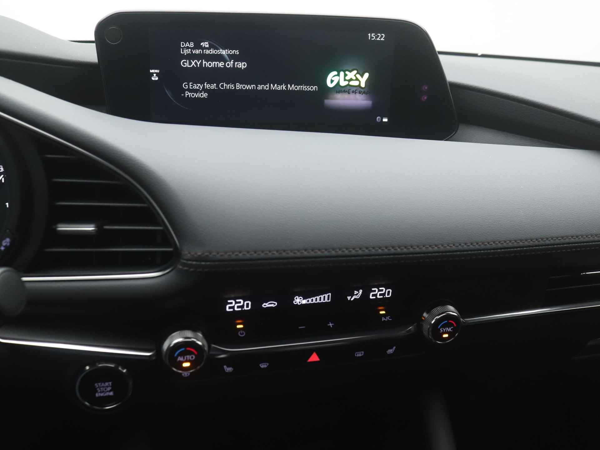 Mazda 3 2.0 e-SkyActiv-X Luxury i-Activesense automaat met Sunroof en aero pack | demo voordeel - 32/48