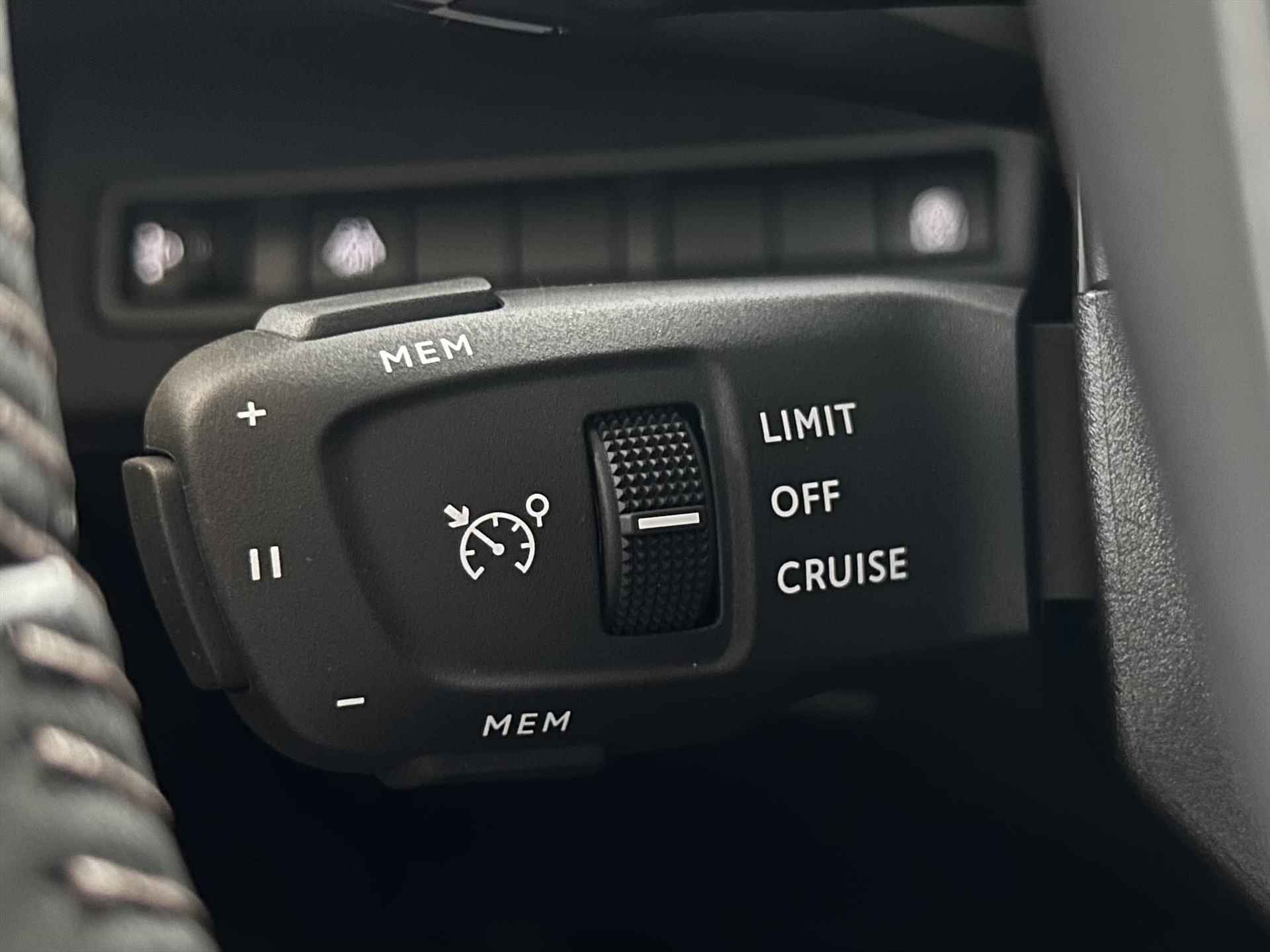Peugeot 5008 1.2 Hybrid 136pk e-DSC6 Allure Pack Business | Navigatie | Apple Carplay | 10 Inch HD Touch screen | Airco | - 42/53