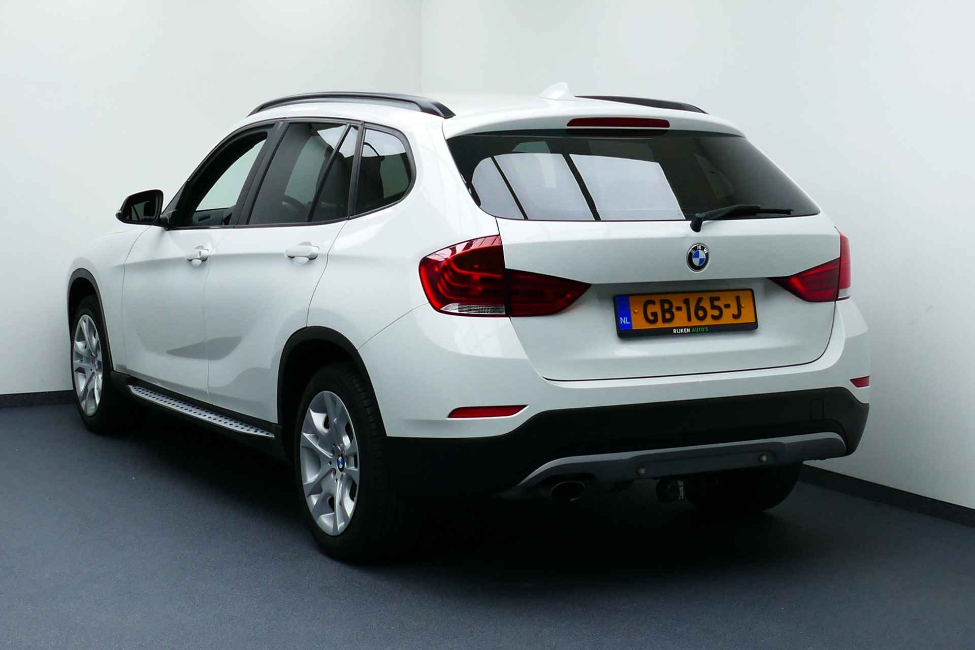 BMW X1 sDrive18i 150PK. Navi, Clima, Stoelverw, Park Sensors, Trekhaak Afn - 6/32