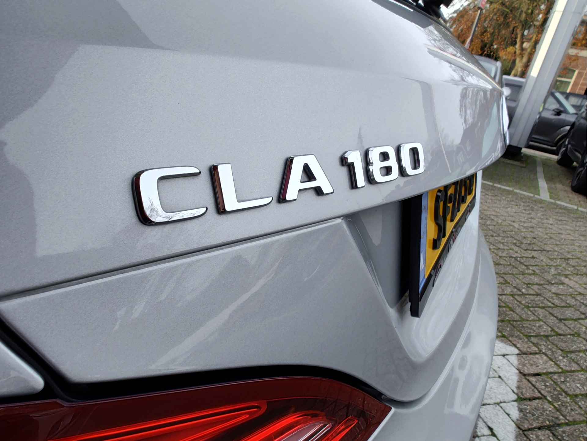 Mercedes-Benz CLA-Klasse Shooting Brake 180 BUSINESS SOLUTION Navi | Camera | Cruise Control - 32/35