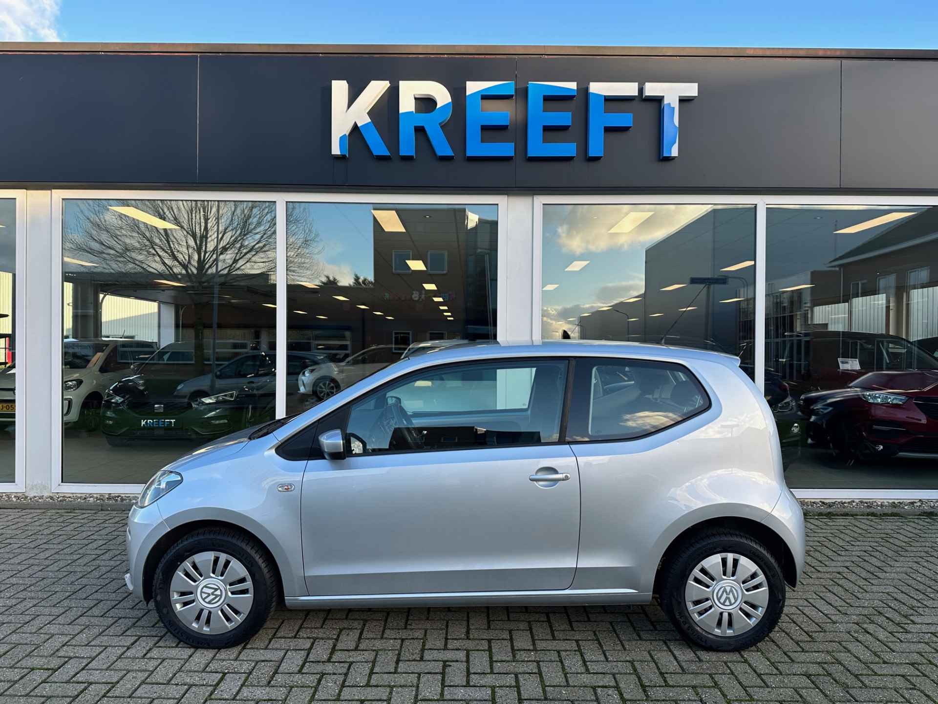 Volkswagen up! 1.0 move up! BlueMotion Geleverd met groot onderhoud - 2/18