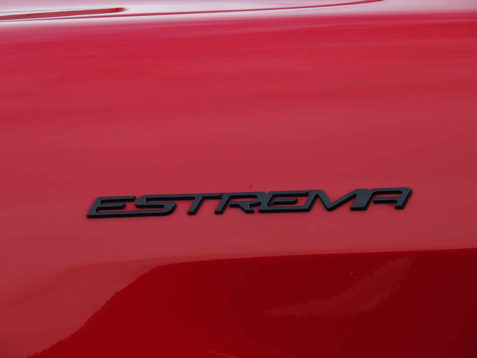 Alfa Romeo Giulia 2.0 T Estrema AWD 280 | Harman kardon | 19" Velgen | Leren dashboard | Uniek - 11/53