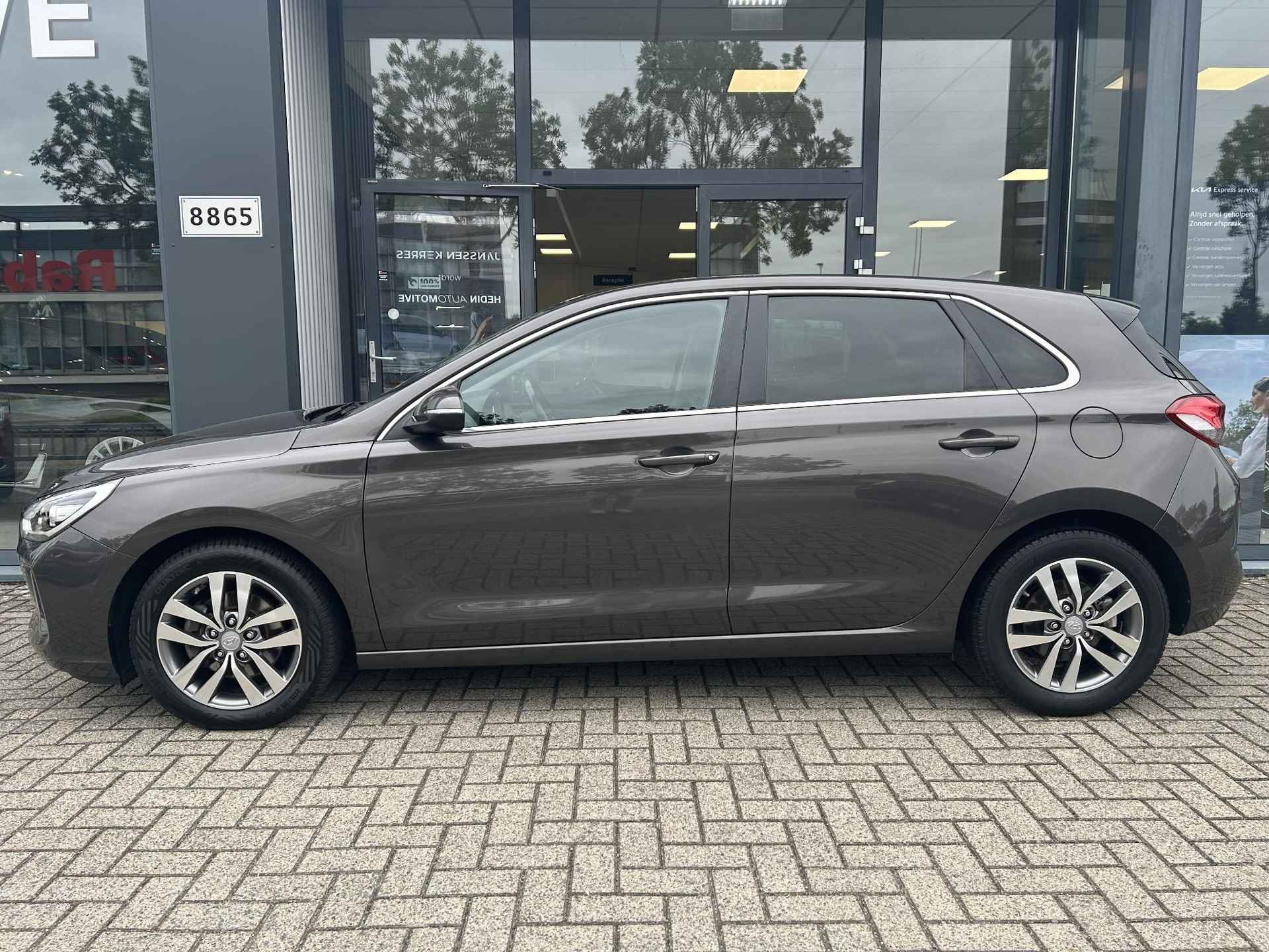 Hyundai i30 1.0 T-GDI First Edition | Navigatie | Cruise control | - 2/22