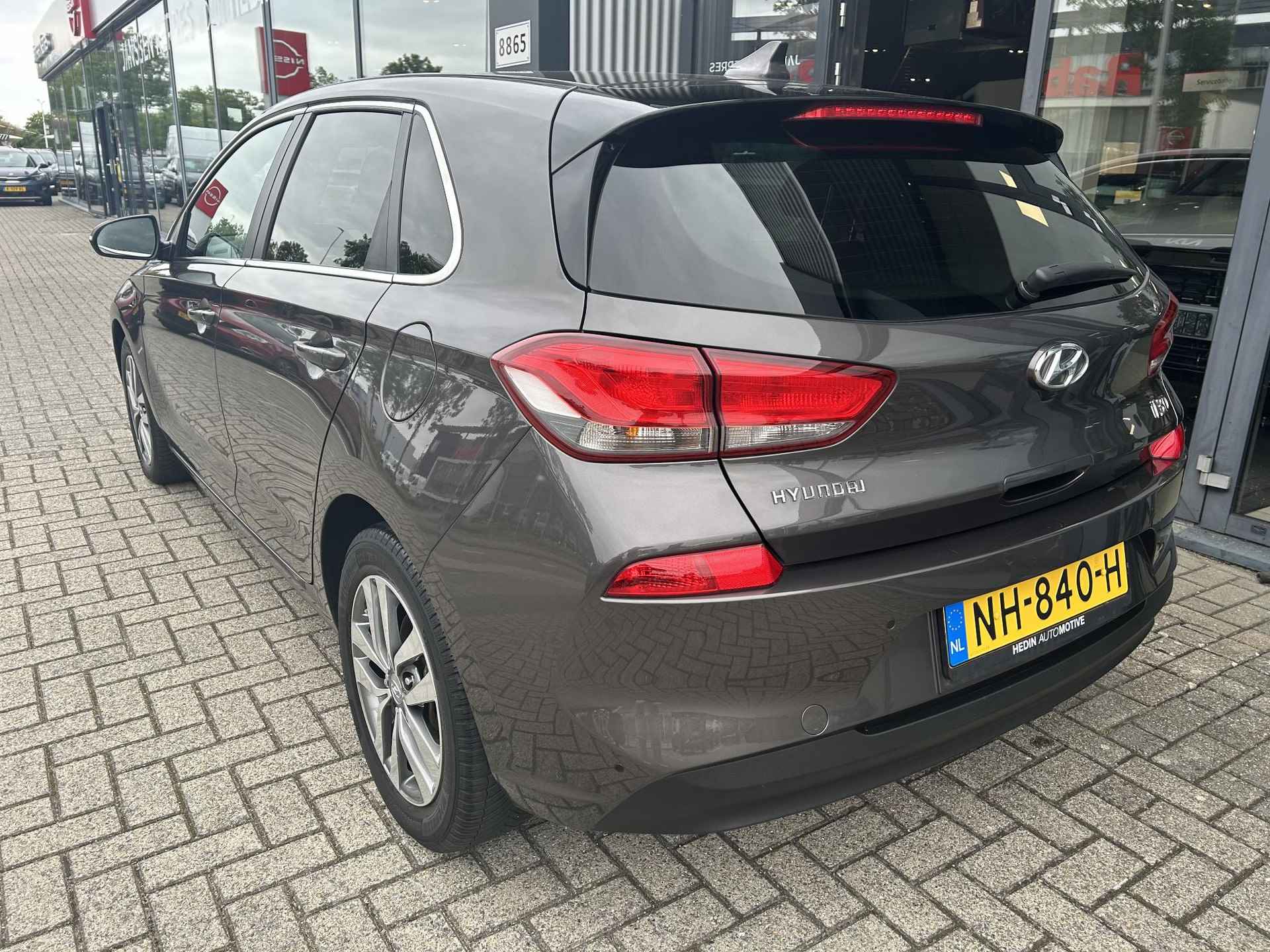 Hyundai i30 1.0 T-GDI First Edition | Navigatie | Cruise control | - 3/22