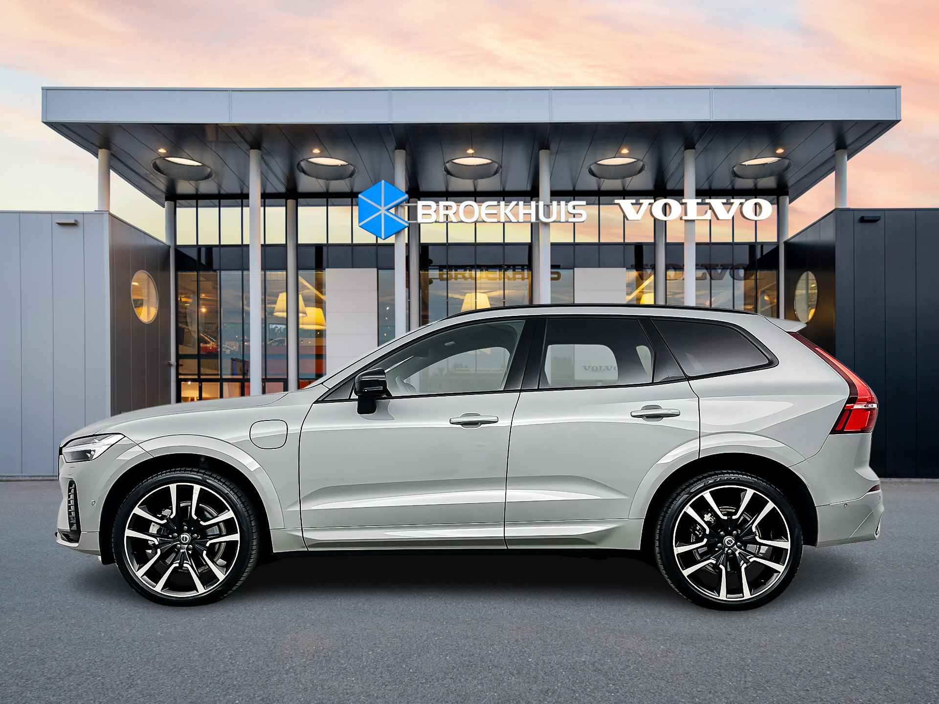 Volvo XC60 Recharge T6 AWD Ultimate Dark | 22'' | Luchtvering | Geventileerd nappa | Massagestoelen | Head-up | 360-camera | Harman Kardon - 6/64