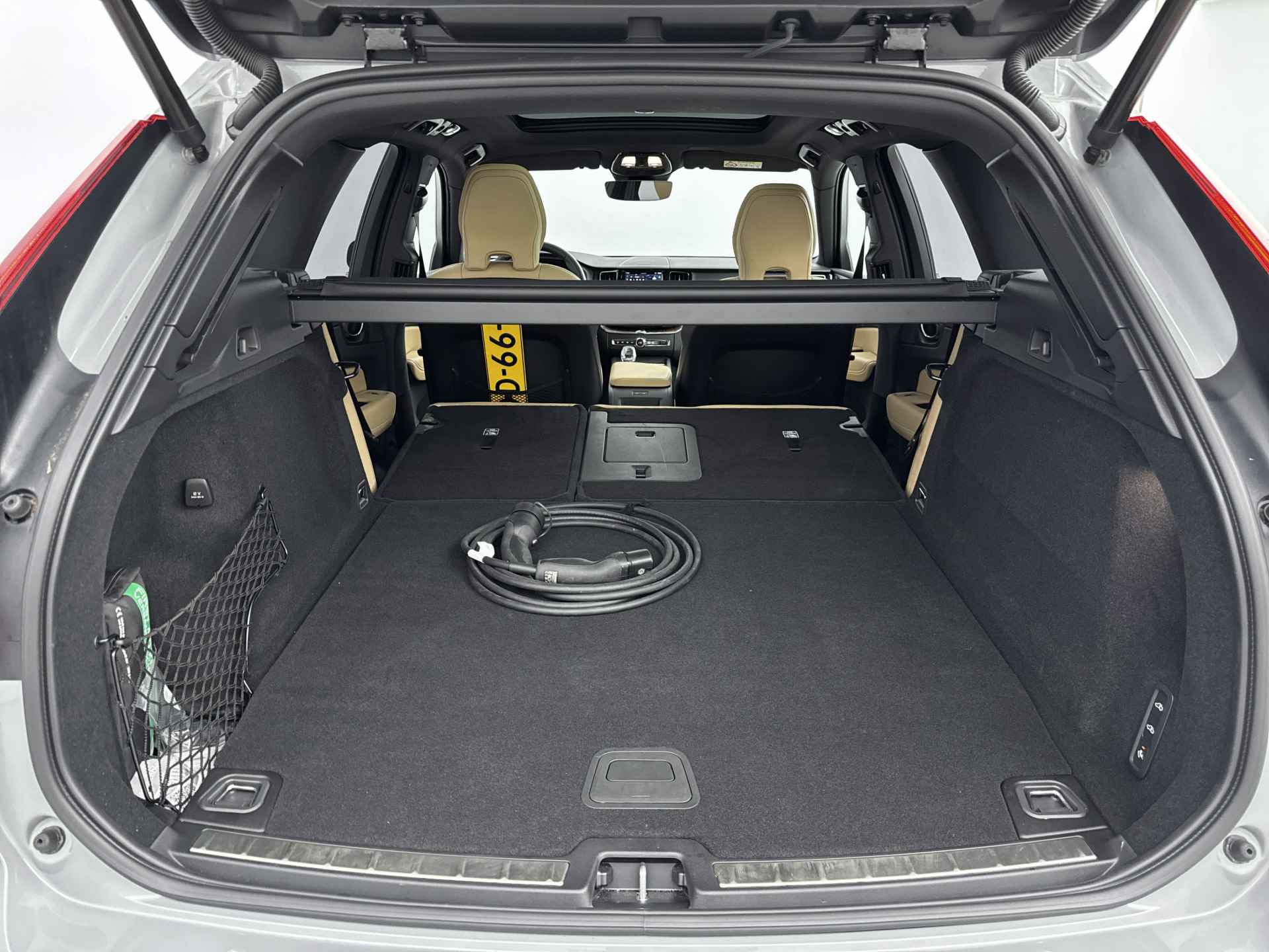 Volvo XC60 Recharge T6 AWD Ultimate Dark | 22'' | Luchtvering | Geventileerd nappa | Massagestoelen | Head-up | 360-camera | Harman Kardon - 61/64