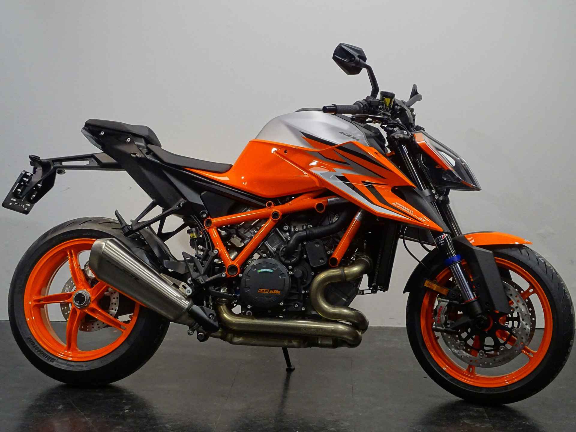 KTM 1290 SUPER DUKE R EVO