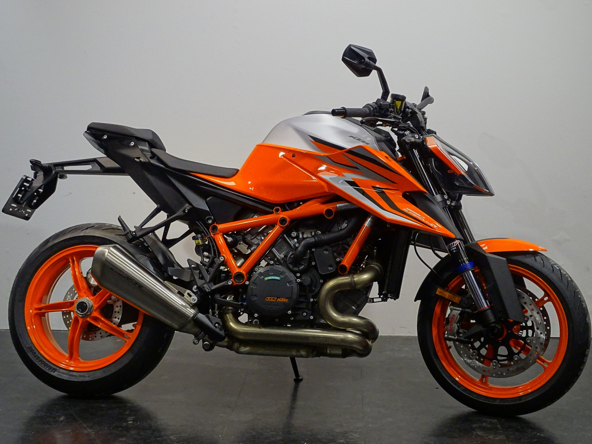 KTM 1290 SUPER DUKE R EVO