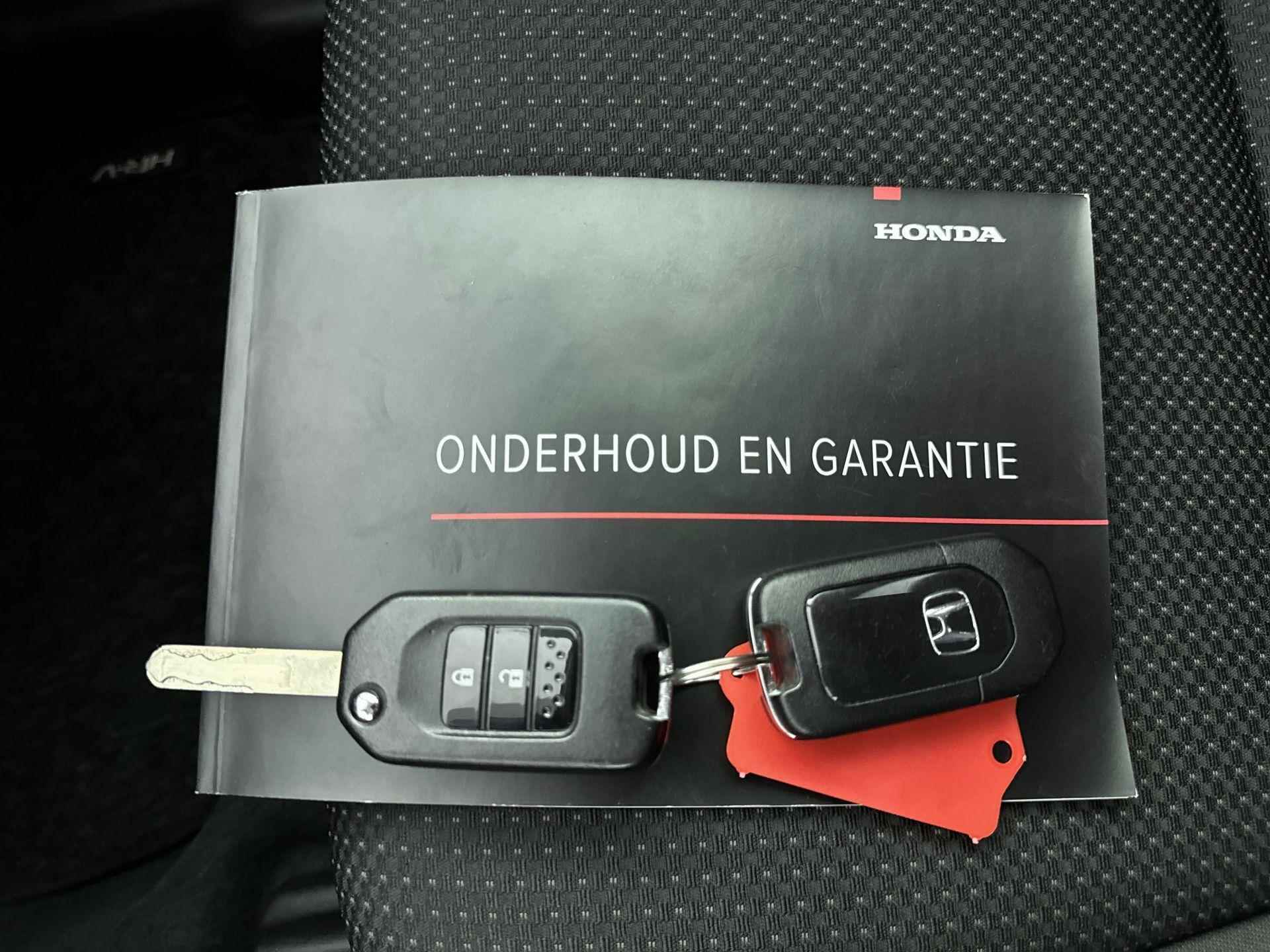 Honda HR-V 1.5 i-VTEC Elegance Aut. | Stoelverwarming | Navigatie | Camera | Parkeersensoren | - 28/32