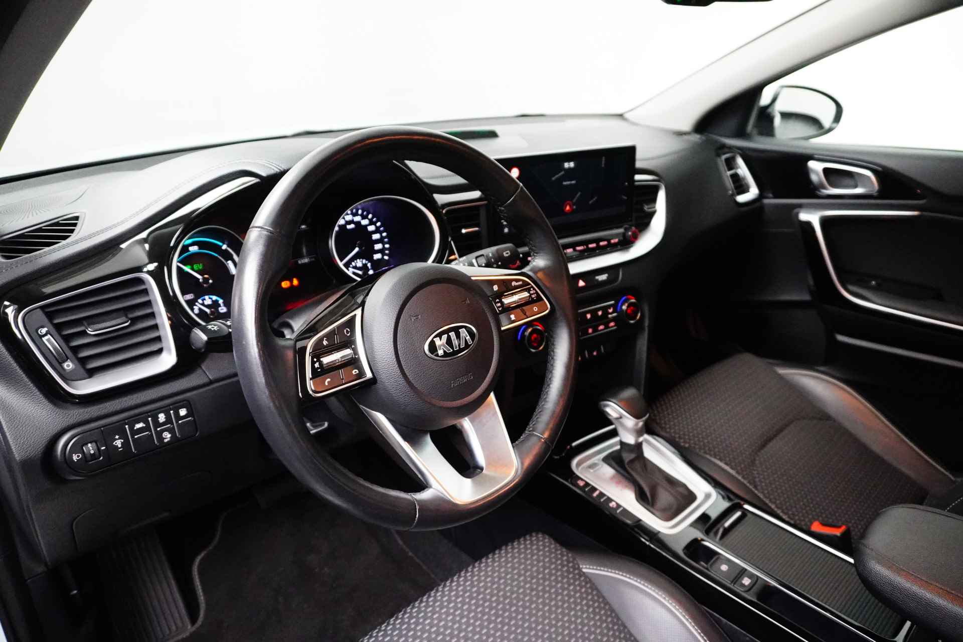 Kia Xceed 1.6 GDi PHEV DynamicLine | Climate control | Navigatie | Carplay | Stoel en stuurverwarming | Camera | - 15/29