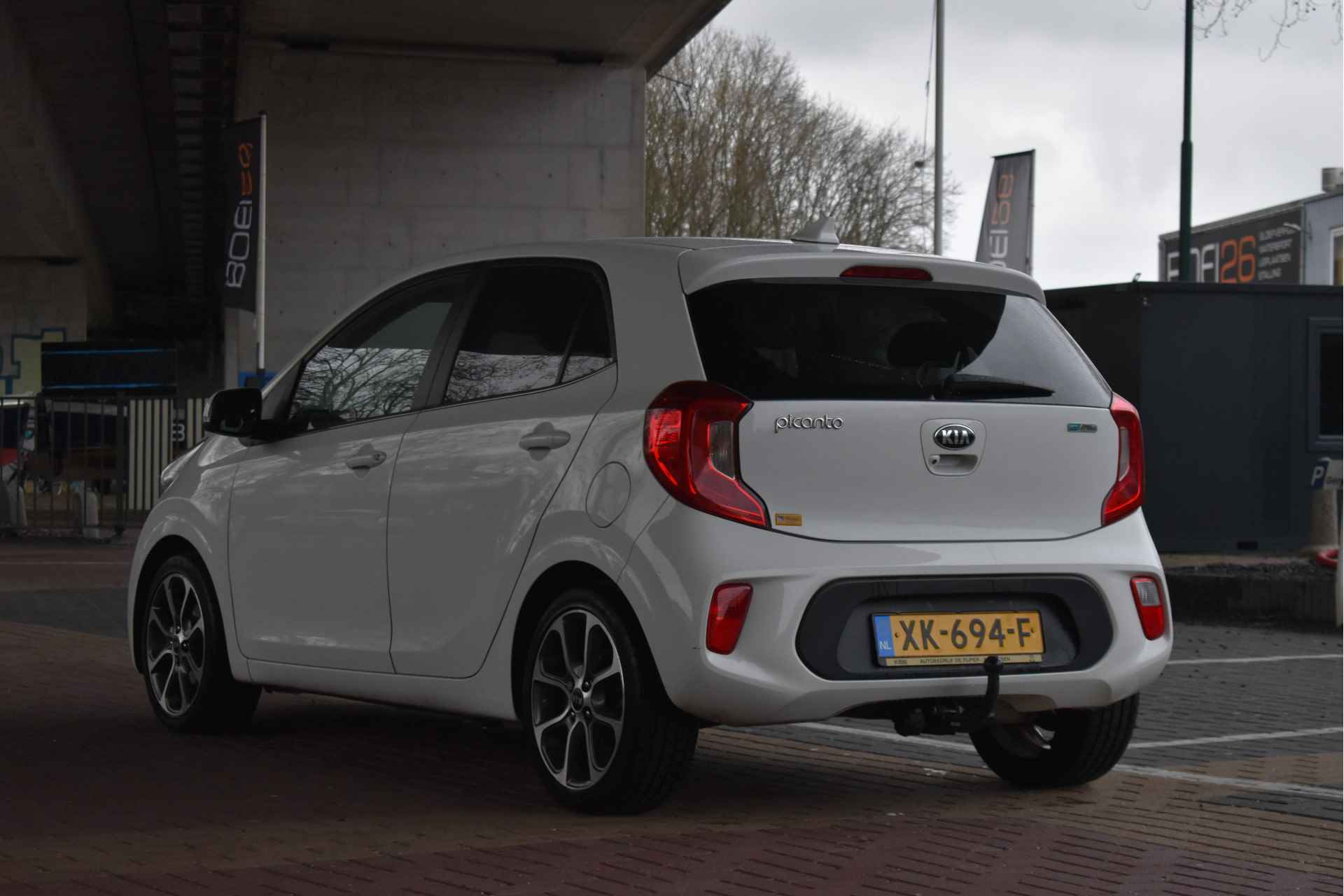 Kia Picanto 1.0 CVVT Design Edition, ORGINEEL NEDERLANDSE AUTO , BOEKJES,NAP EN ONDERHOUDSHISTORIE Nederlandse auto | Navigatie | Cruise Control | achteruitrijcamera | Apple Carplay - 5/38