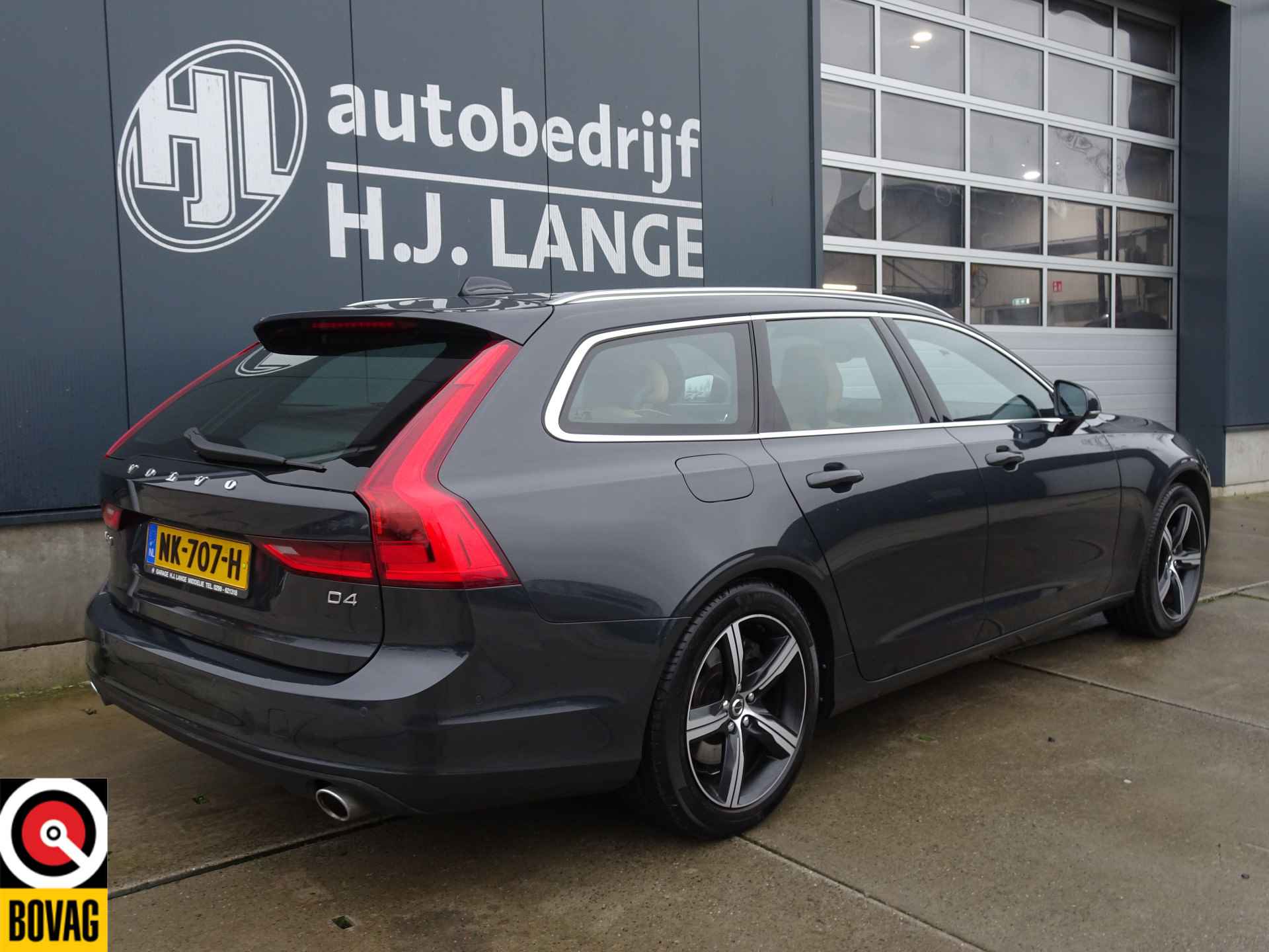 Volvo V90 2.0 D4 Momentum Automaat - 6/43