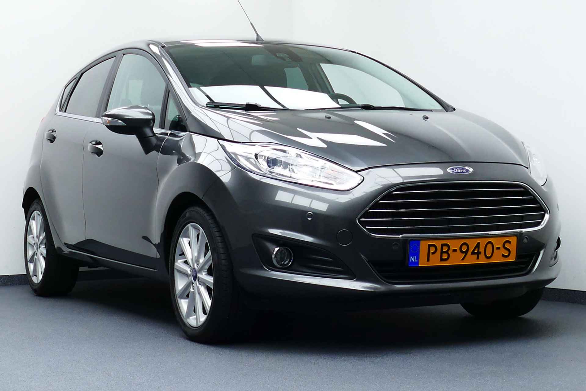 Ford Fiesta 1.0 100pk EcoBoost Titanium. Navi, Clima, Cruise, 16"LMV, Park Sensors V+A - 2/32