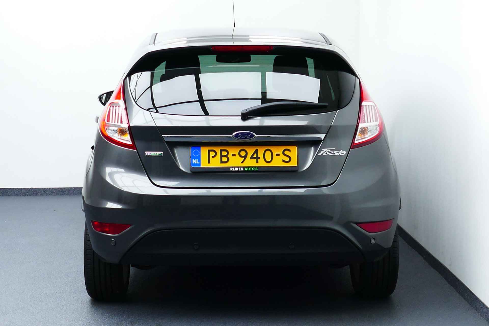 Ford Fiesta 1.0 100pk EcoBoost Titanium. Navi, Clima, Cruise, 16"LMV, Park Sensors V+A - 16/32