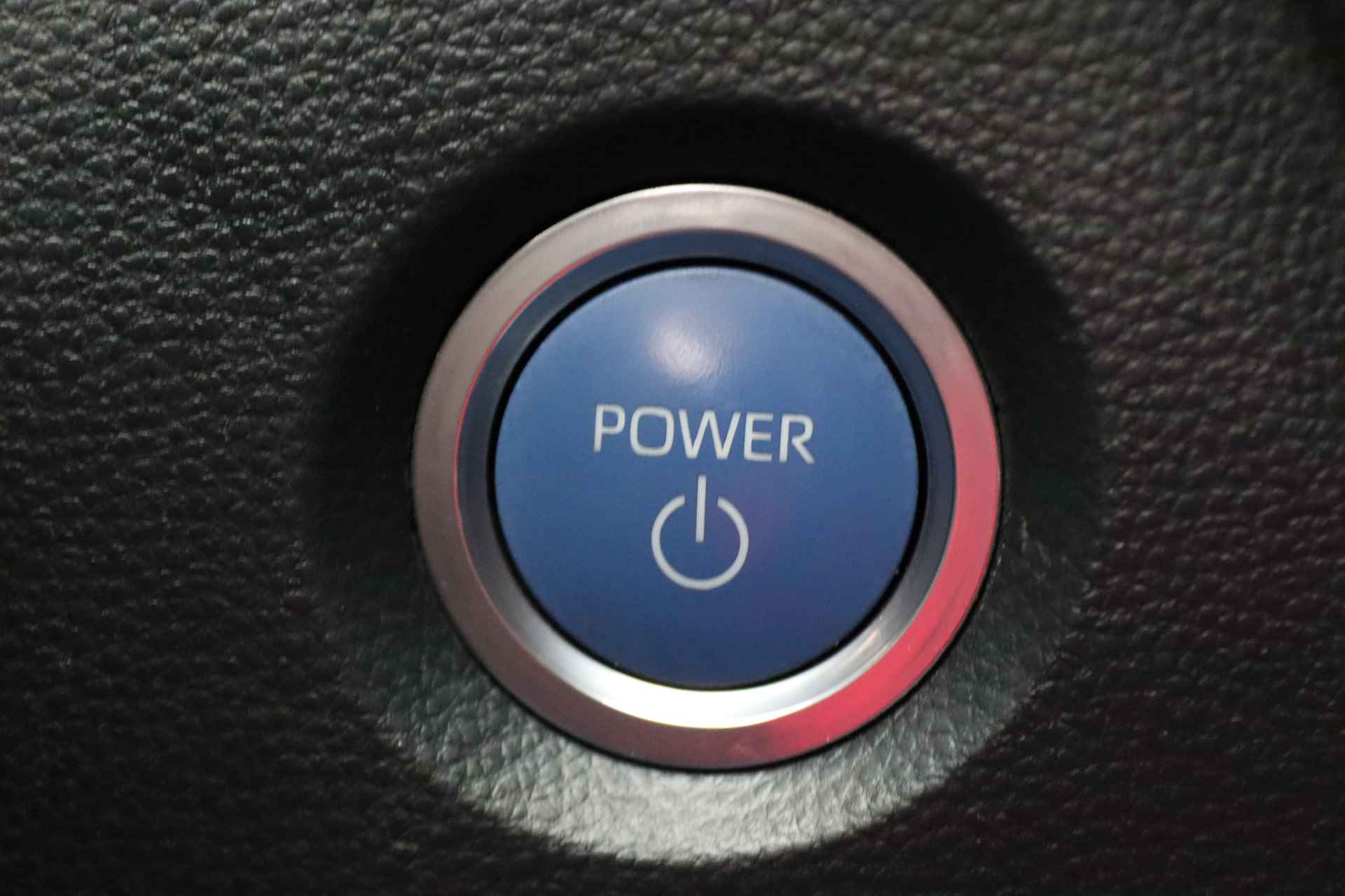 Toyota Corolla Touring Sports 1.8 Hybrid Comfort Climate, ACC, Bluetooth, Elektrisch Pakket, Trekhaak - 31/40