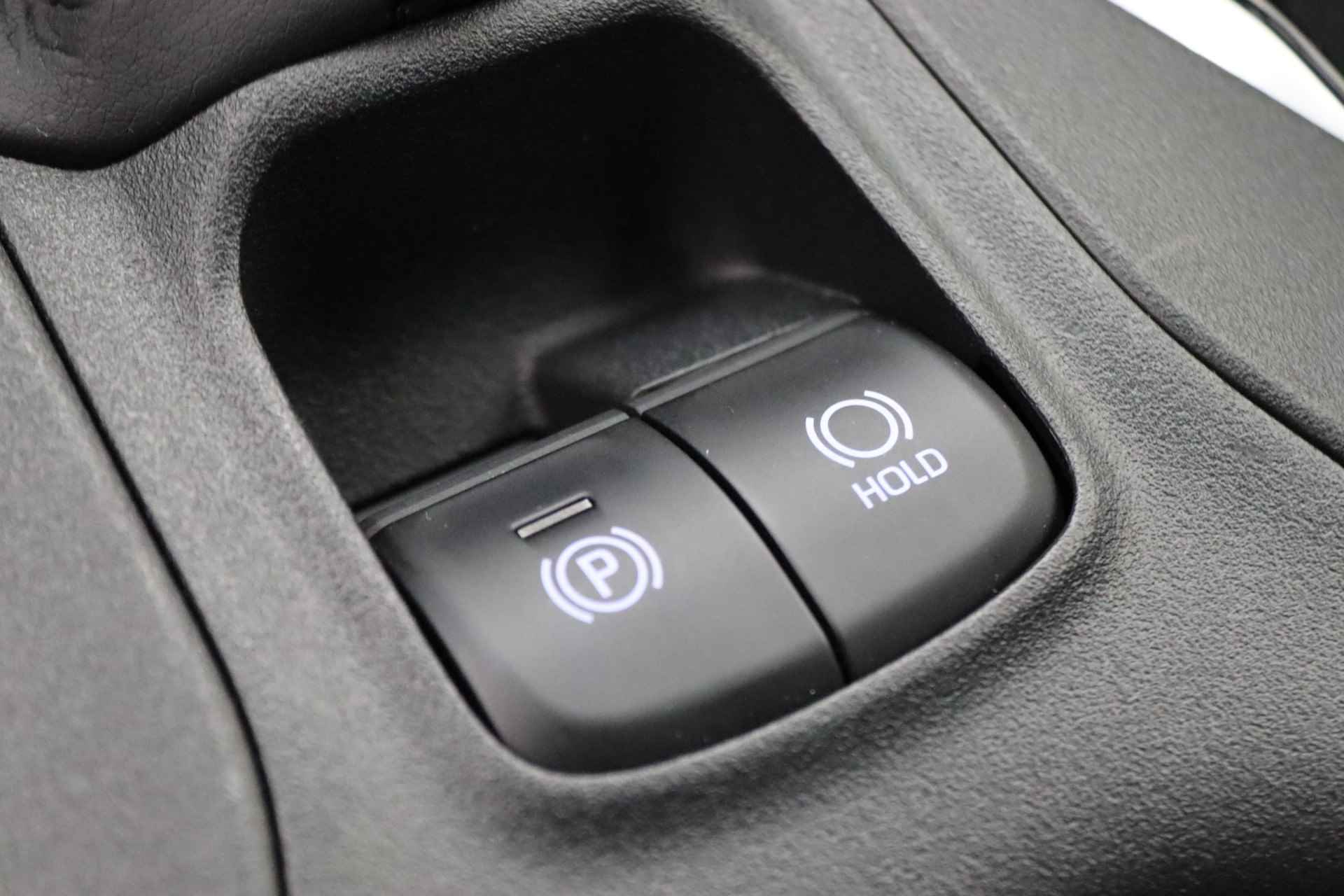 Toyota Corolla Touring Sports 1.8 Hybrid Comfort Climate, ACC, Bluetooth, Elektrisch Pakket, Trekhaak - 35/40