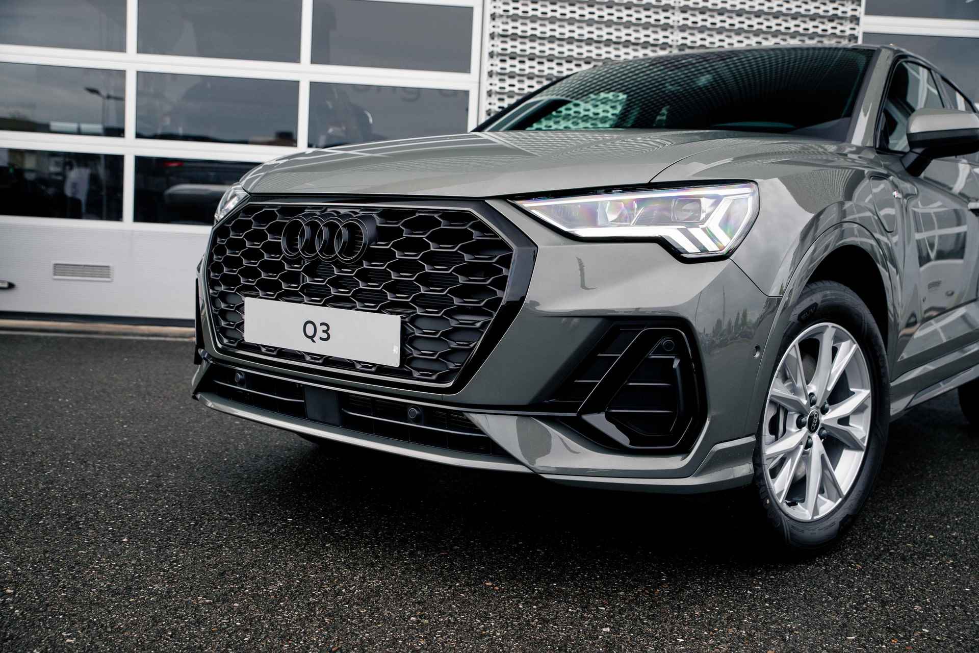 Audi Q3 Sportback S edition - 14/35