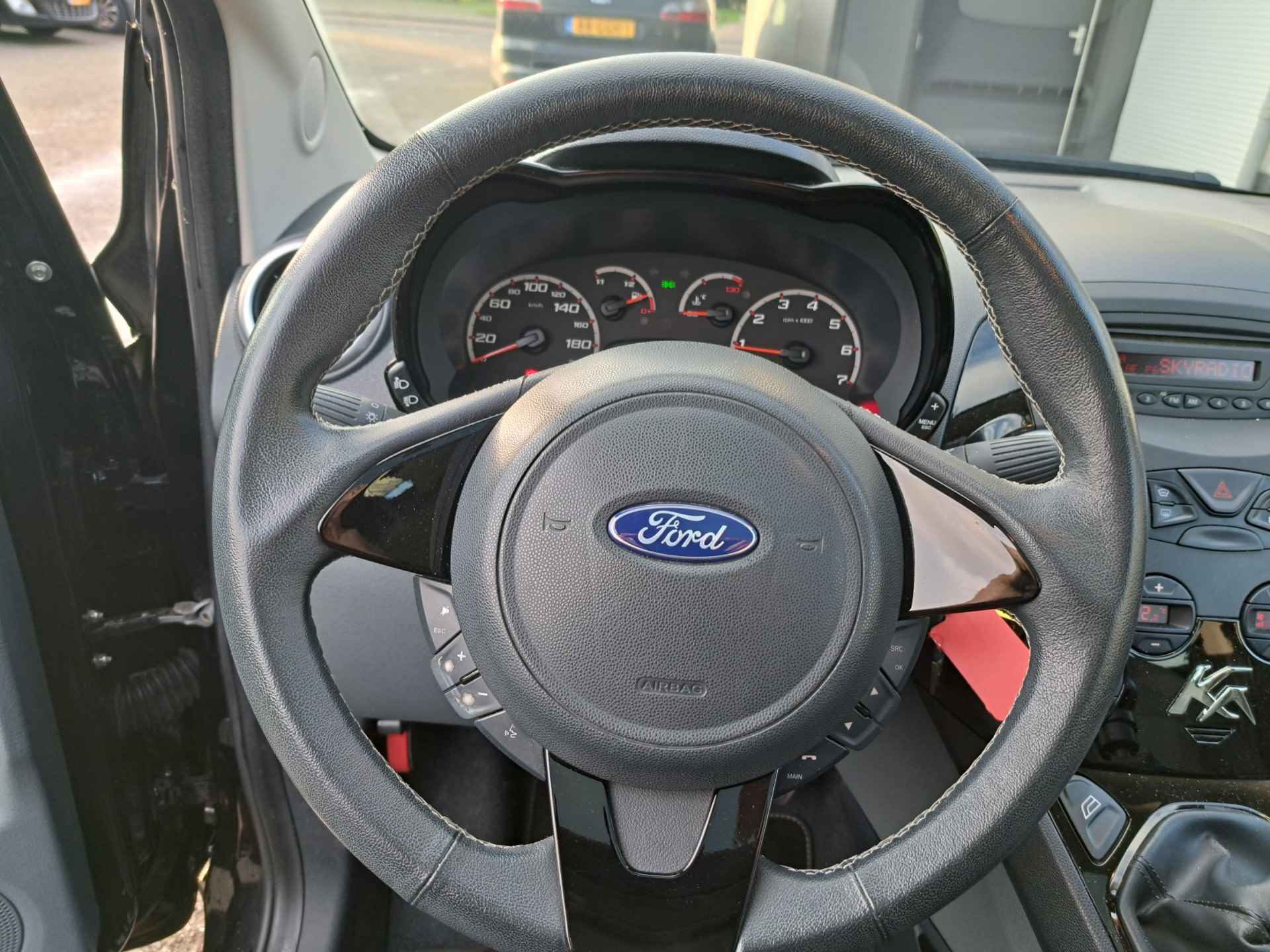 Ford Ka 1.2 Titanium X start/stop - 13/19