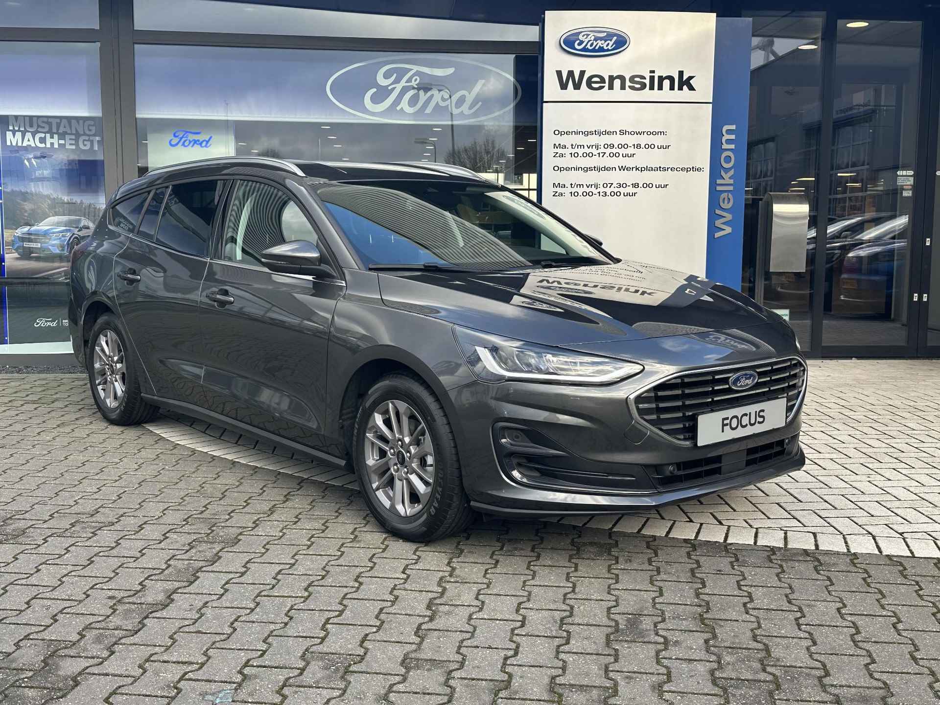 Ford Focus Wagon 1.0 EcoBoost Hybrid Titanium €3.500,- Ford voordeel - 4/29