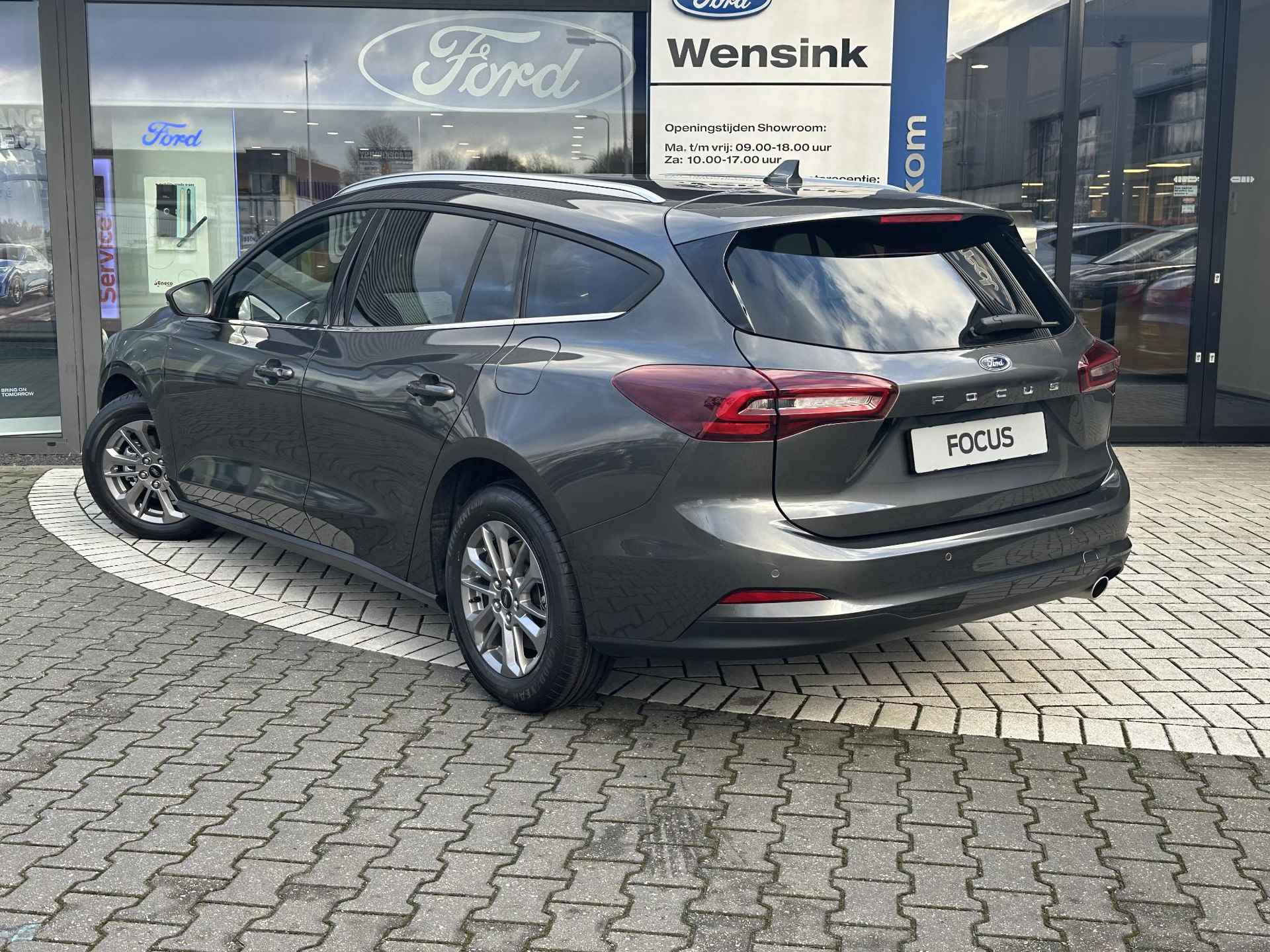 Ford Focus Wagon 1.0 EcoBoost Hybrid Titanium €3.500,- Ford voordeel - 8/29