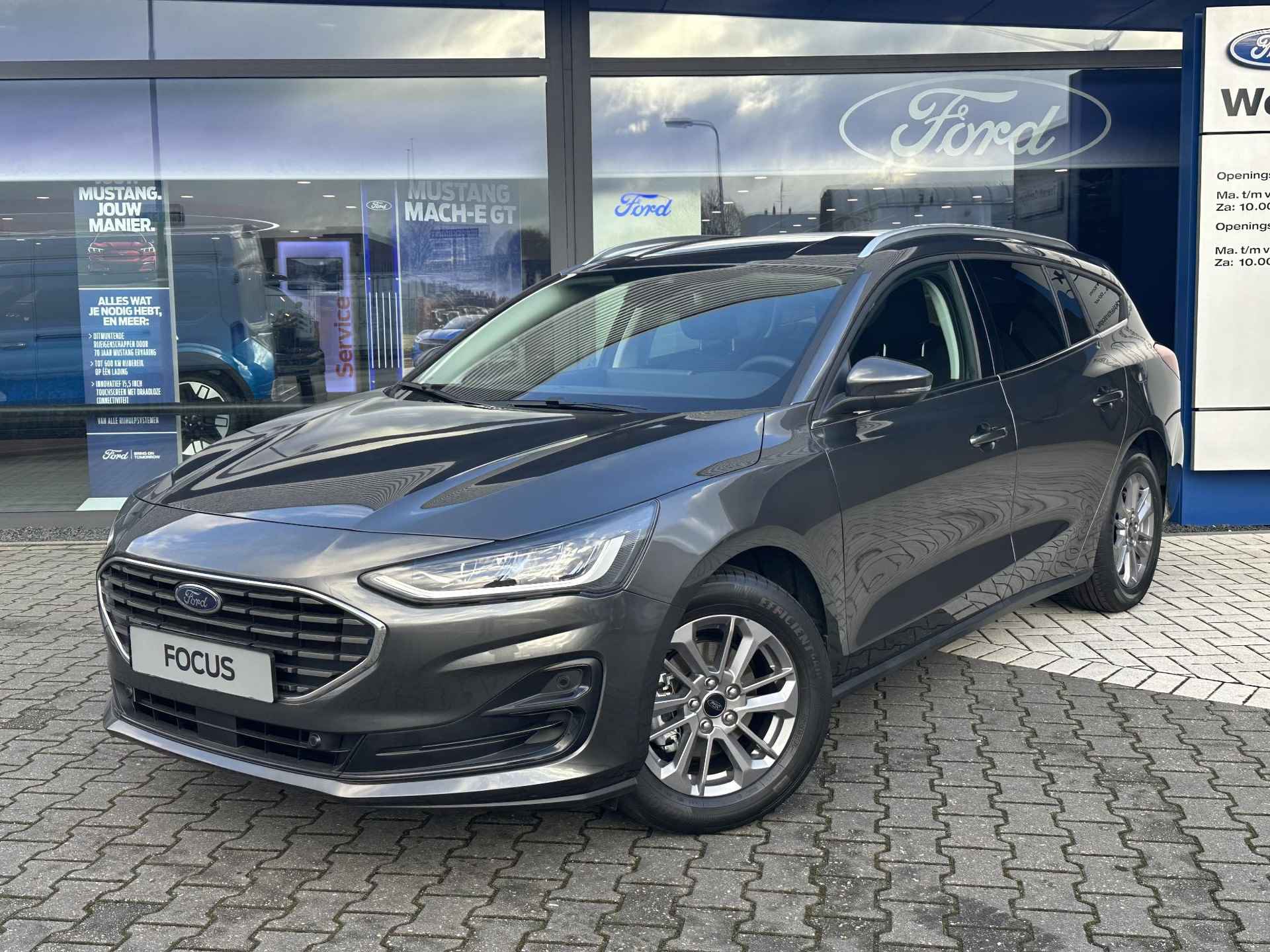 Ford Focus Wagon 1.0 EcoBoost Hybrid Titanium €3.500,- Ford voordeel - 29/29