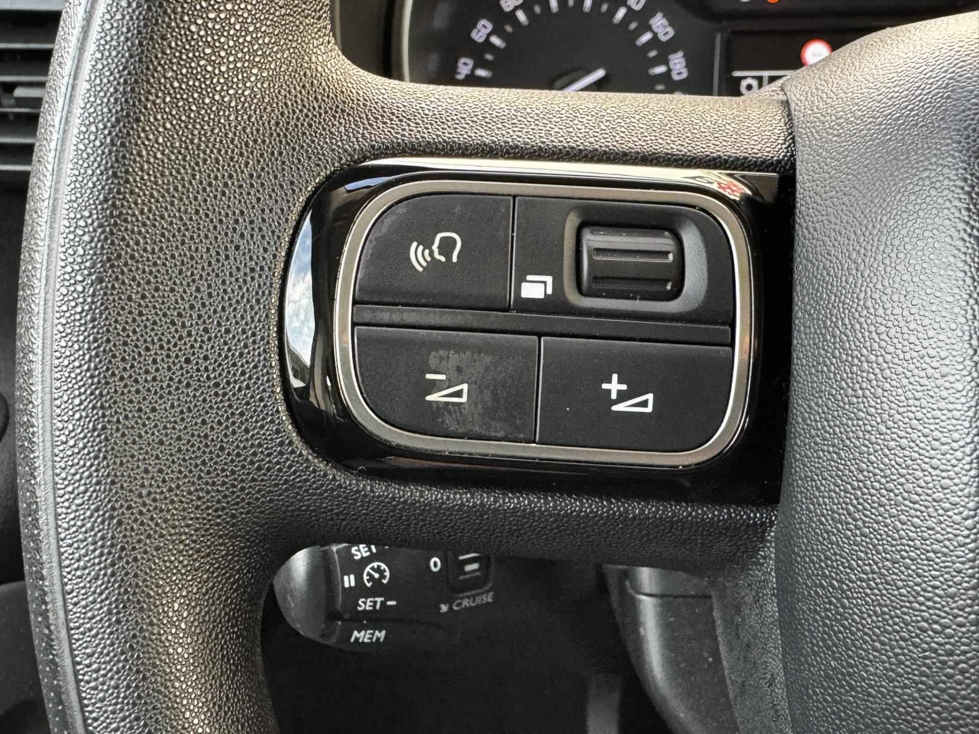 Citroen BERLINGO 1.2 PureTech Feel Climate control DAB Radio Cruise Control Carplay Trekhaak - 22/60