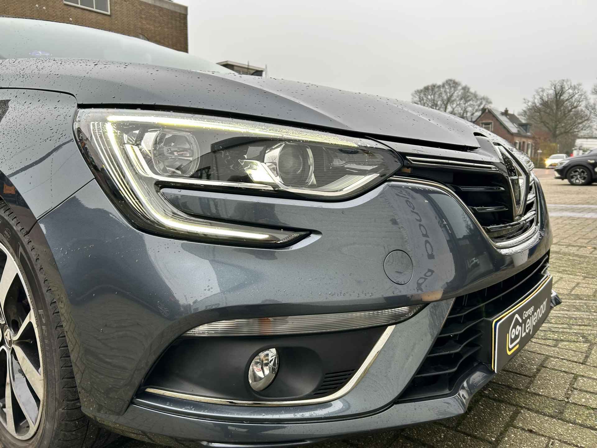 Renault Mégane Estate 1.3 TCe Limited | Cruise control | Navigatie | Parkeersensoren | Lichtmetalen velgen - 18/48