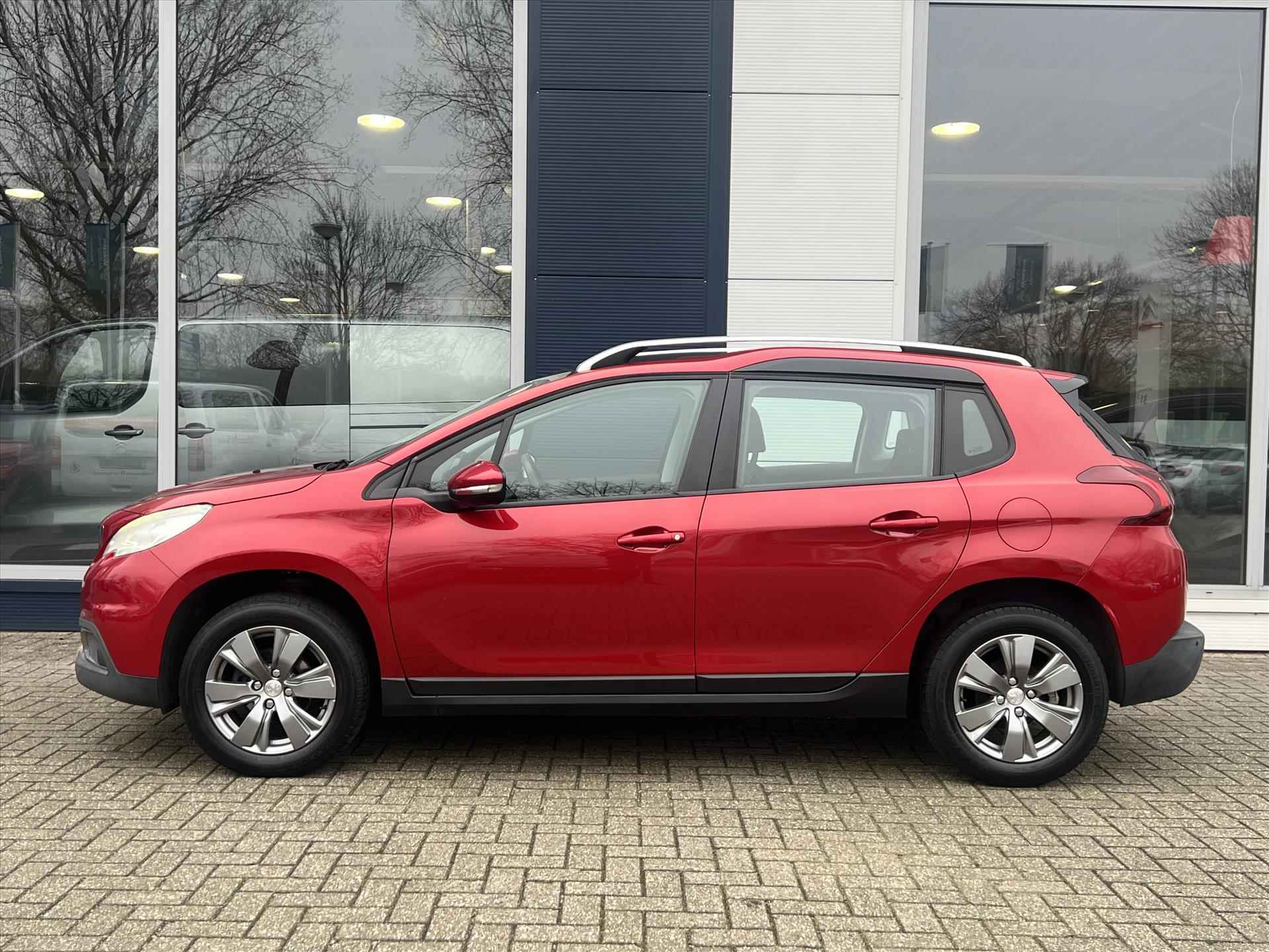 PEUGEOT 2008 1.2 PureTech 82pk Blue Lion | Navigatie | Cruise Control | Parkeersensoren | - 6/40