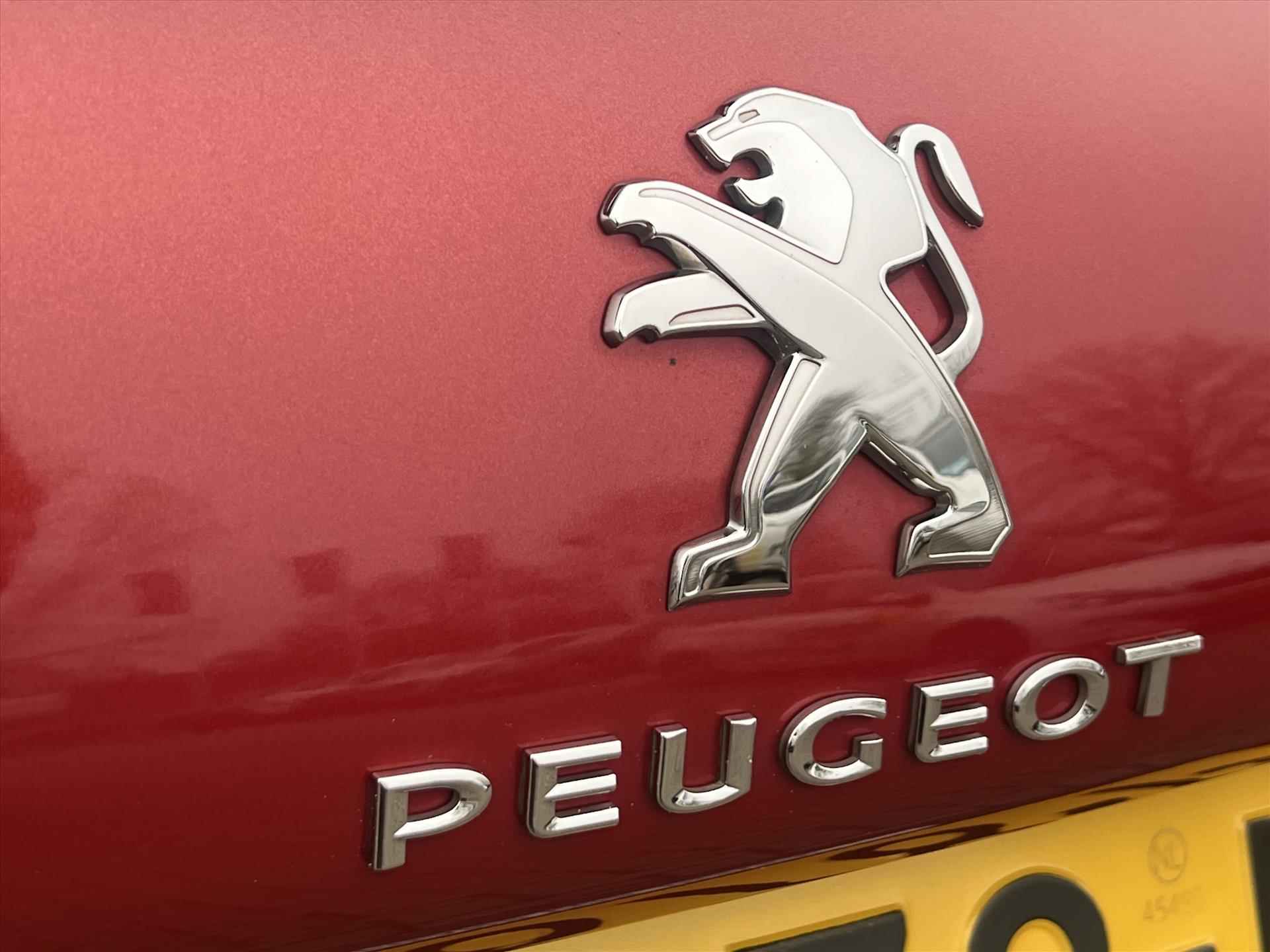 PEUGEOT 2008 1.2 PureTech 82pk Blue Lion | Navigatie | Cruise Control | Parkeersensoren | - 12/40