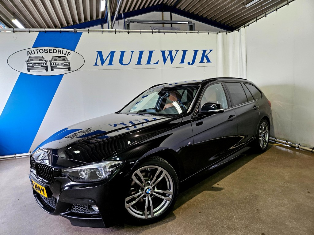 BMW 3-serie Touring 318i M Sport Edition Shadow Executive / Virtual / Leder